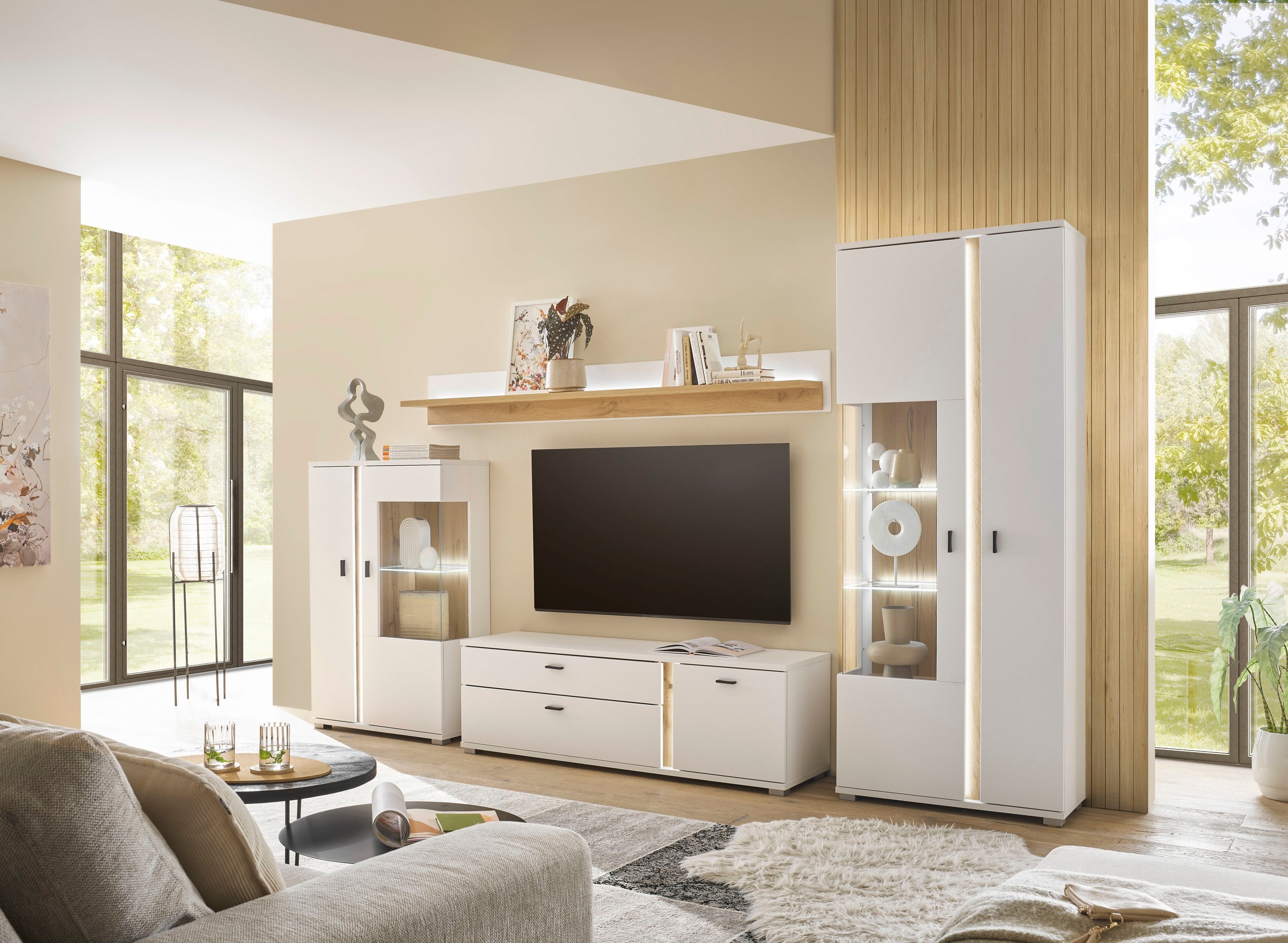 INOSIGN Wohnwand »LONG ISLAND«, (Set, 4 St.), in moderner Trendfarbe,inklusive senkrechter Beleuchtung,Breite 330 cm