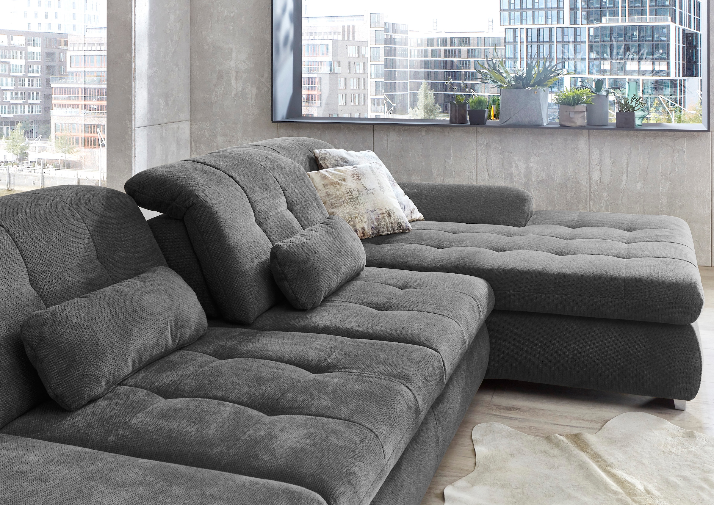 Die PlanBar Ecksofa »MP-IN17004 L-Form«, wahlweise mit Bettfunktion, Sitztiefen- und Kopfteilverstellung