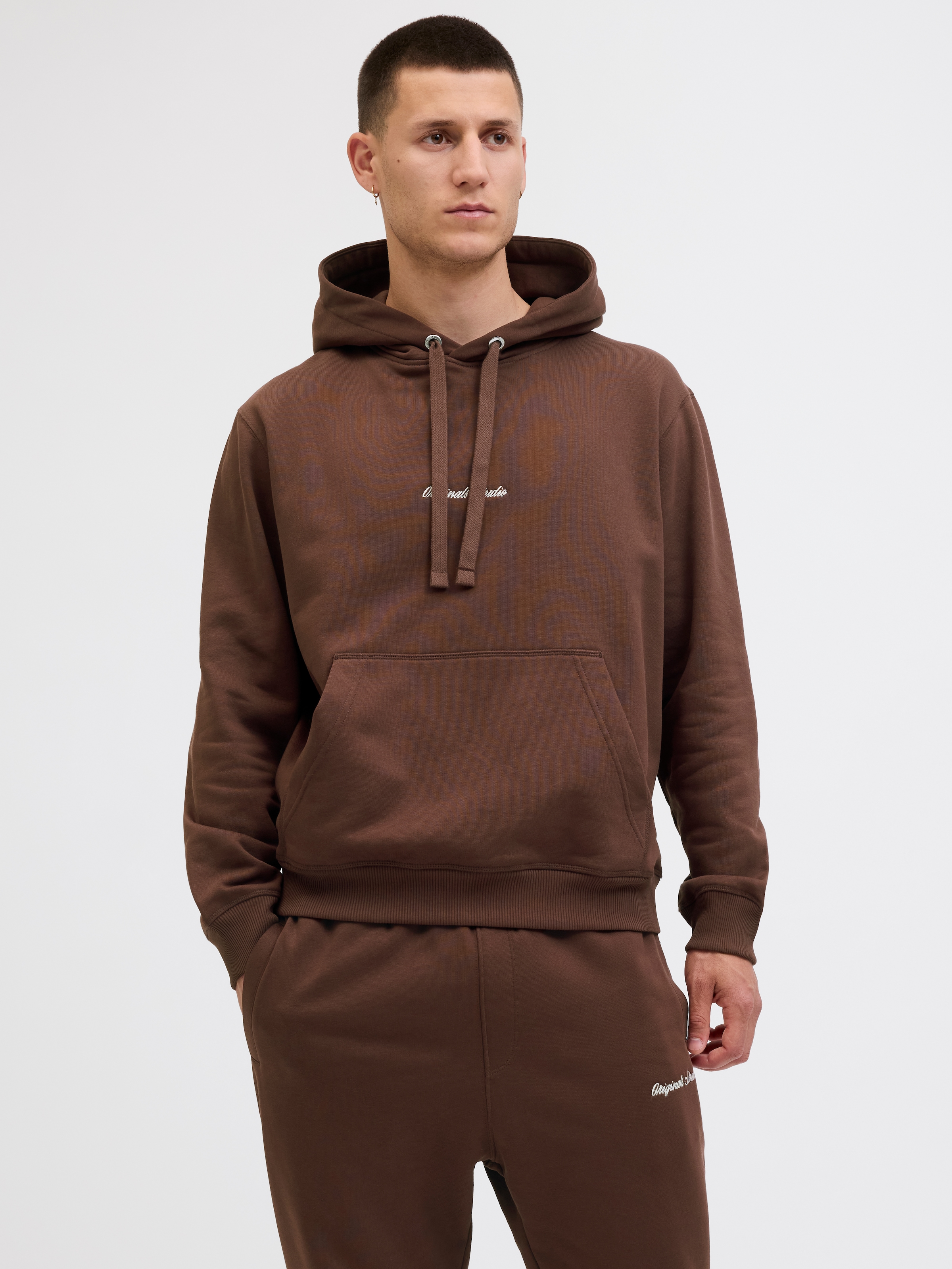Jack & Jones Kapuzensweatshirt »JORNORREBRO EMB SWEAT HOOD NOOS«, mit Logo Print
