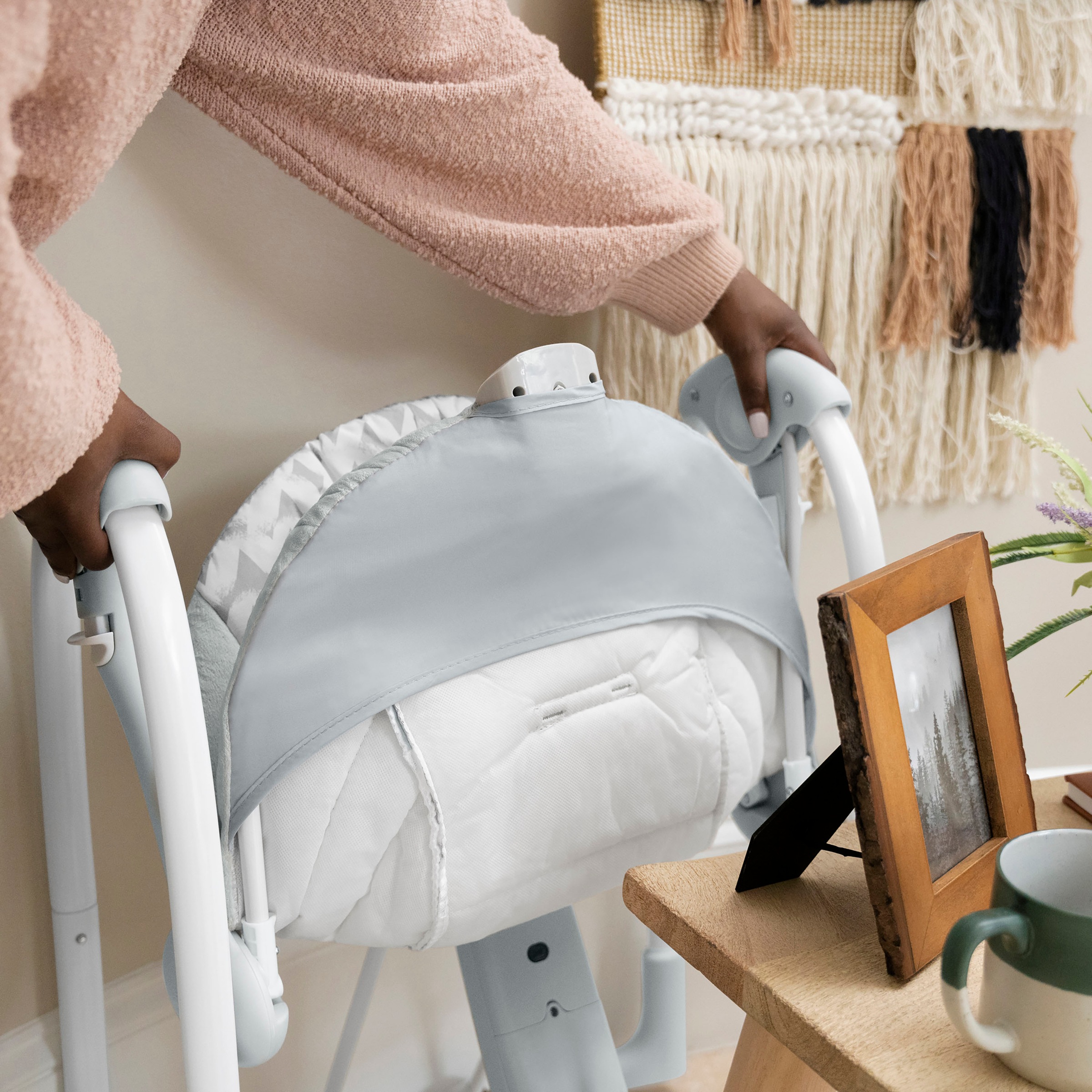 ingenuity Babyschaukel »ConvertMe Swing-2-Seat Portable Swing - Raylan«, mit automatischer Schaukelfunktion und Sound-Effekt