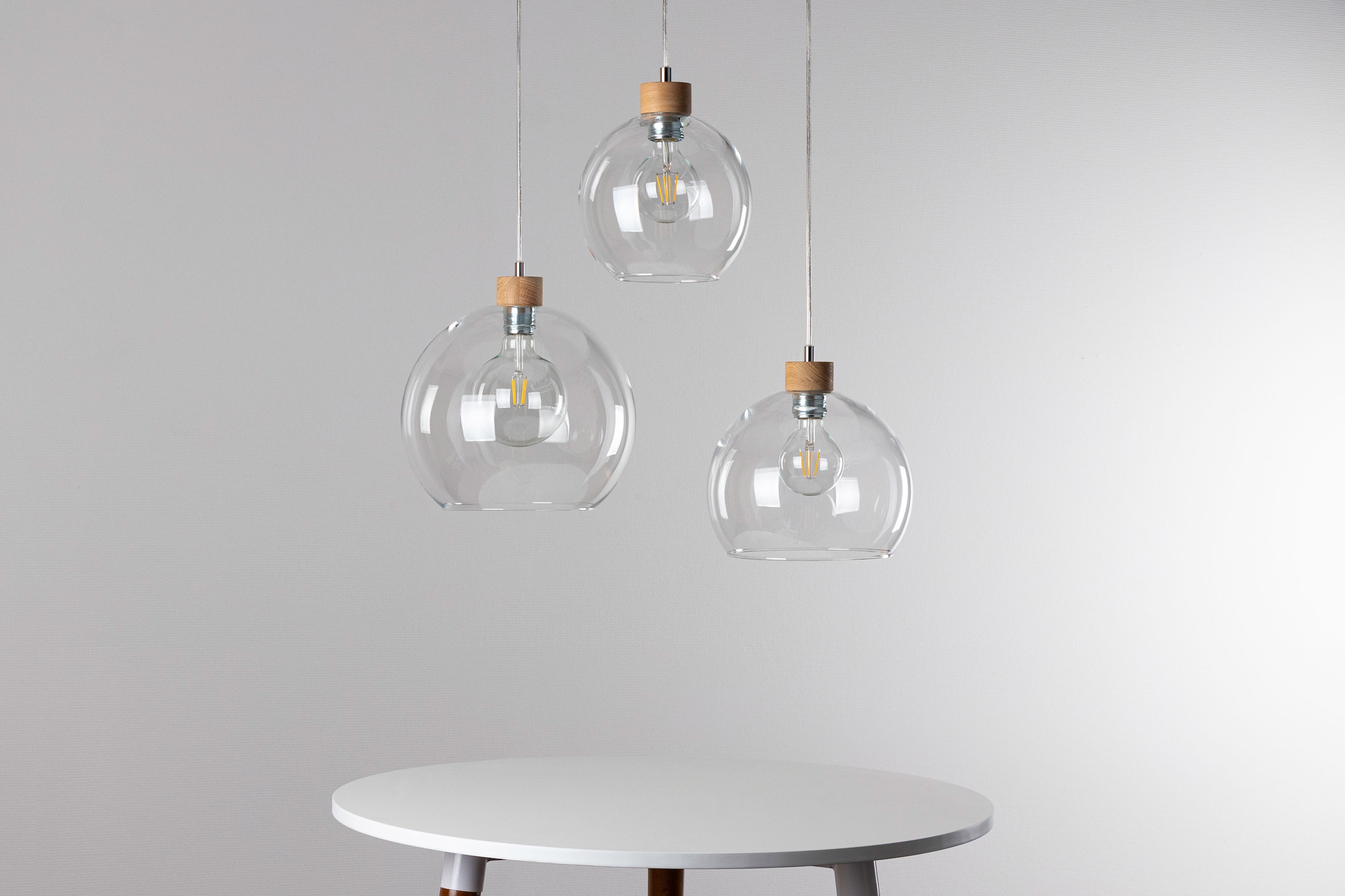 BRITOP LIGHTING Pendelleuchte »LAGUNA«, 3 flammig, Leuchtmittel E27 | Leuchtmittel wechselbar-ohne Leuchtmittel, Naturprodukt aus Eichenholz, Hochwertige Glasschirme