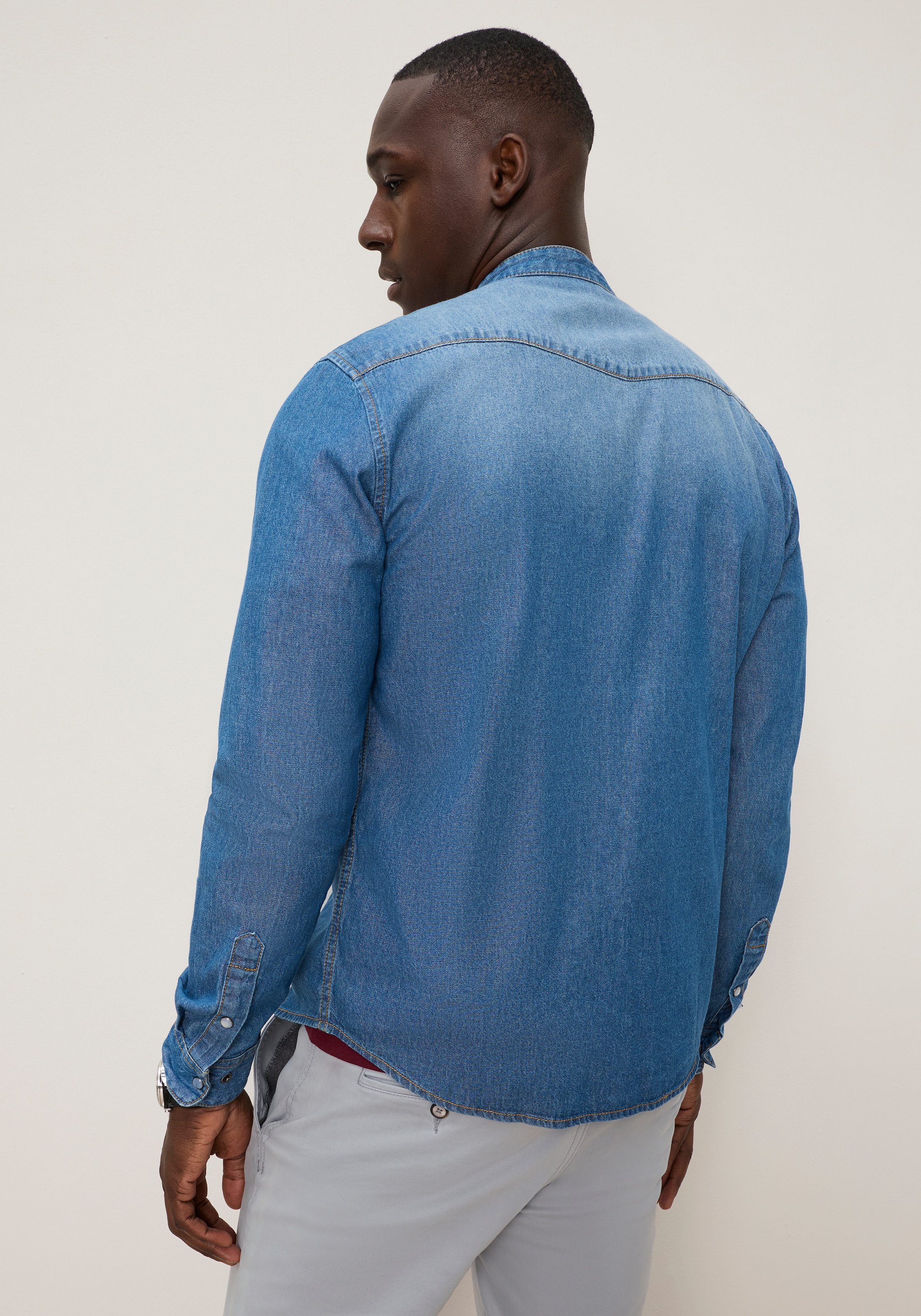 DELMAO Jeanshemd aus Baumwolle in Denim-Qualität, mit Stehkragen