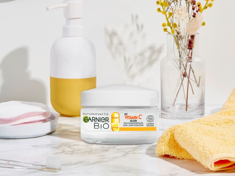 GARNIER Tagescreme »Bio Feuchtigkeitspflege Vitamin C« gegen unebenmäßige Haut, beugt dunkle Flecken vor