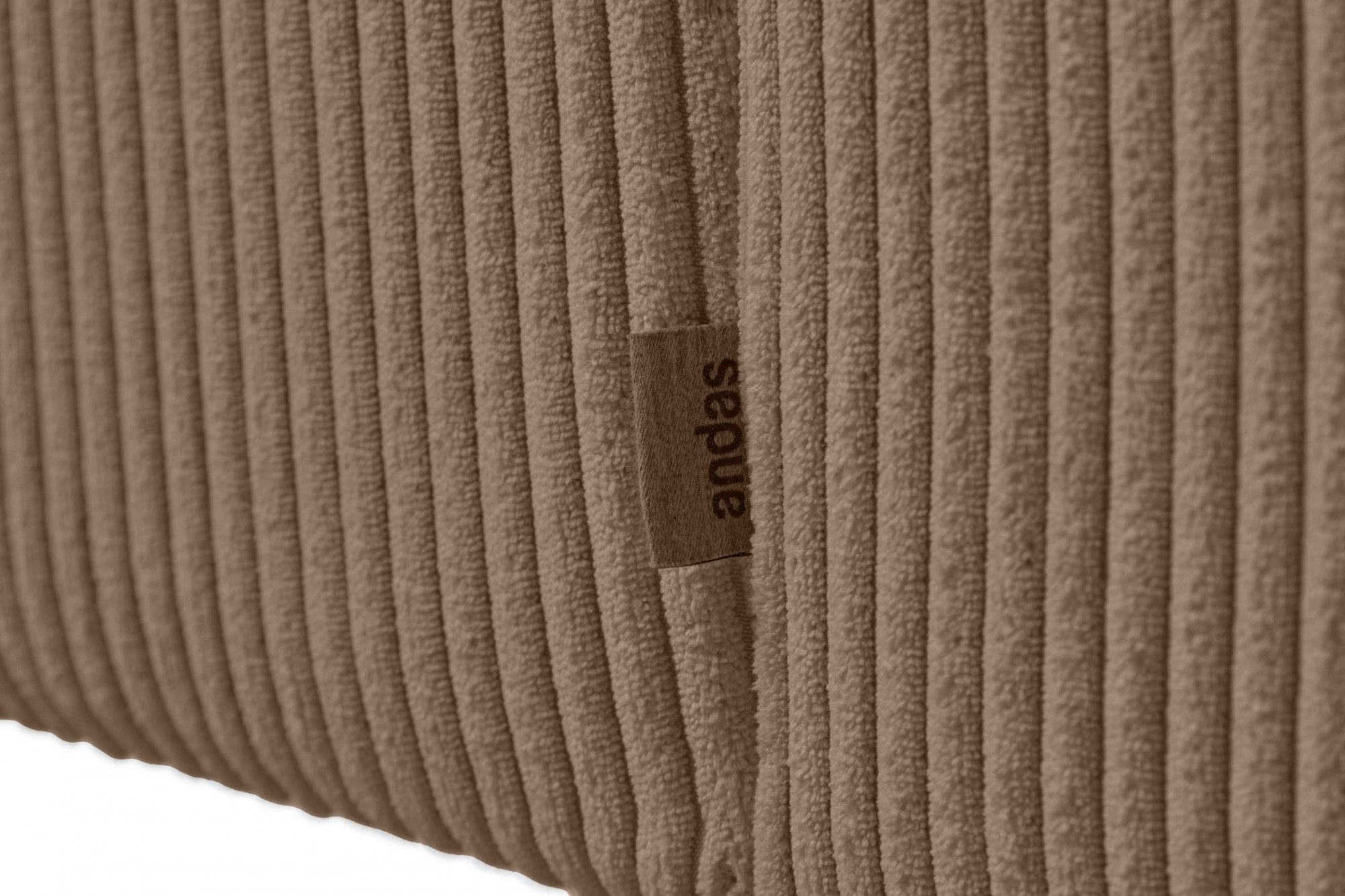 andas 2-Sitzer »Noord mit Kedernaht, Breite 227 cm«, Cord, Struktur, Webstoff, mit Wellenunterfederung, Massivholzrahmen