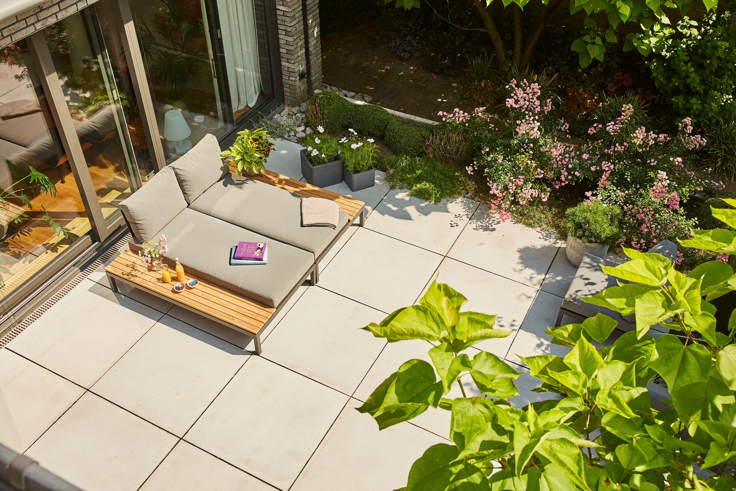 Siena Garden Gartenlounge-Set »Alvida«, (Set, 8 tlg.), bestehend aus 2 Liegen und 4 Kissen