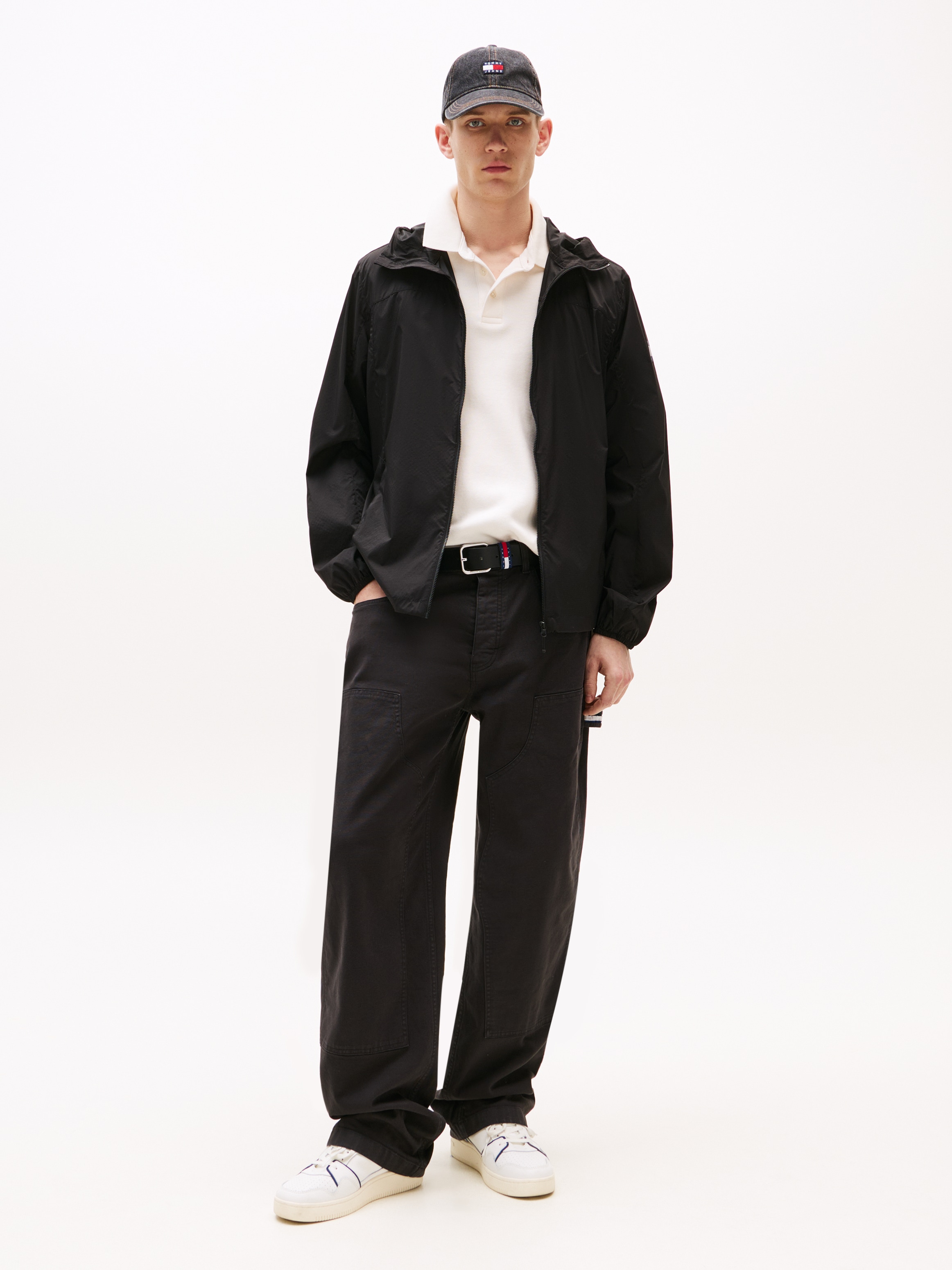 Tommy Jeans Outdoorjacke »TJM OUTDOOR SHELL JACKET EXT«, mit Kapuze, Mit Rundhalsausschnitt