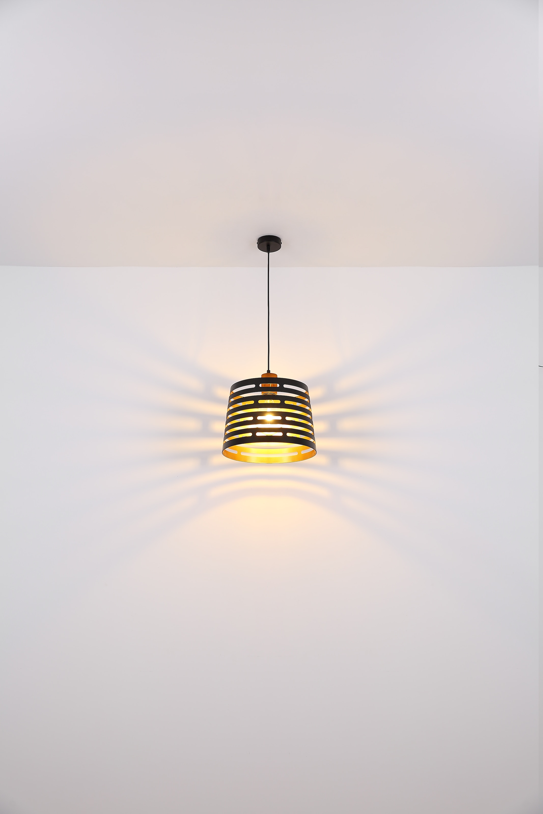 GLOBO LIGHTING Hängeleuchte »ABLONA«, Leuchtmittel E27 | ohne Leuchtmittel, Hängelampe/Pendelleuchte/Holz/goldfarben/Höhe kürzbar