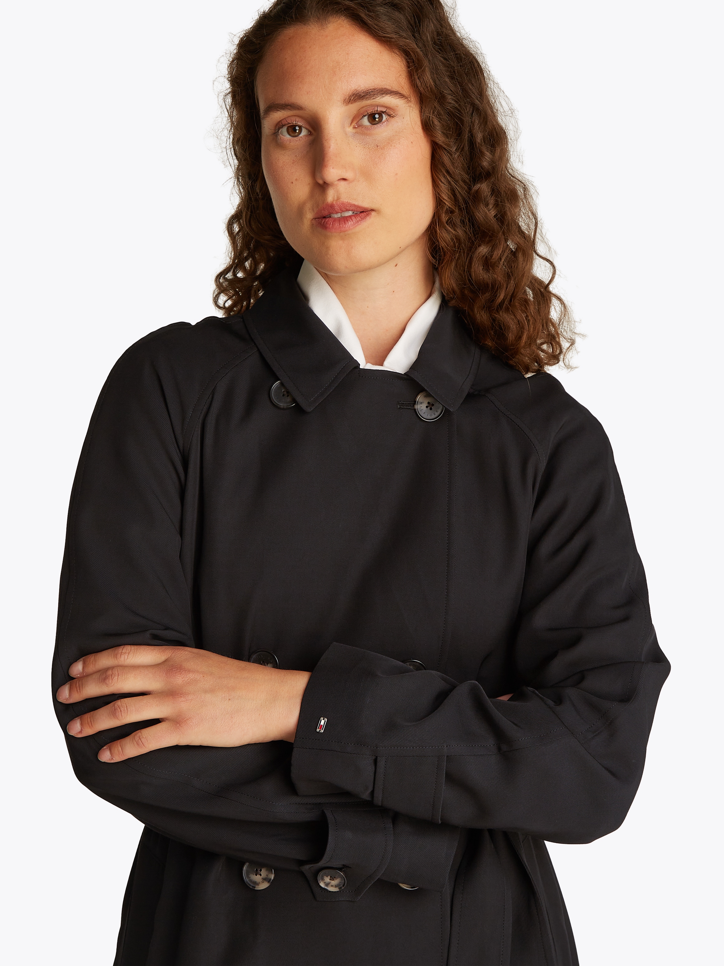 Tommy Hilfiger Trenchcoat »ESSENTIAL FLUID TRENCH«, mit Gürtel, mit Rückenpasse, mit Raglanärmel