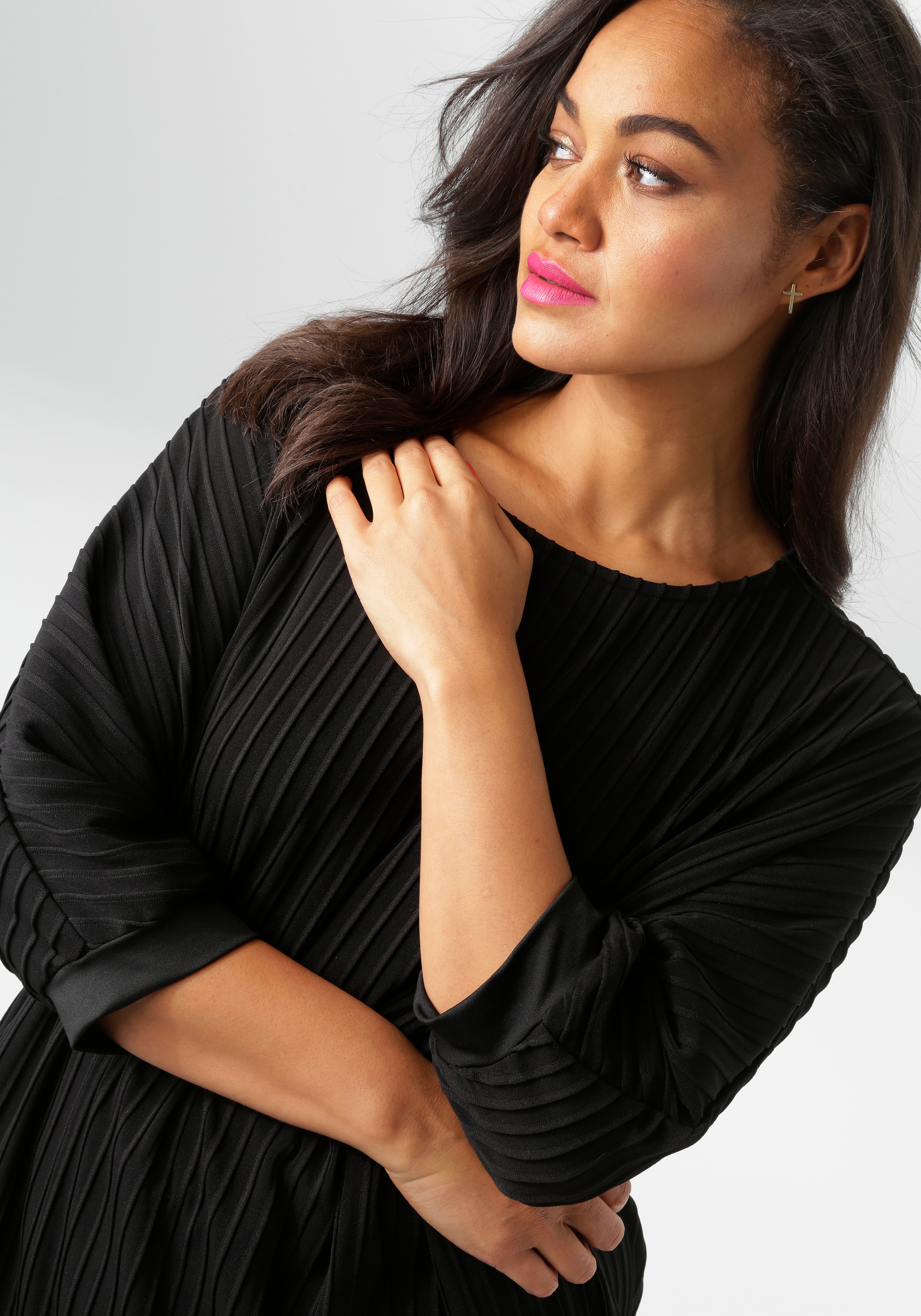 Aniston PLUS Rundhalsshirt mit interessanter Biesenstruktur - NEUE KOLLEKTION