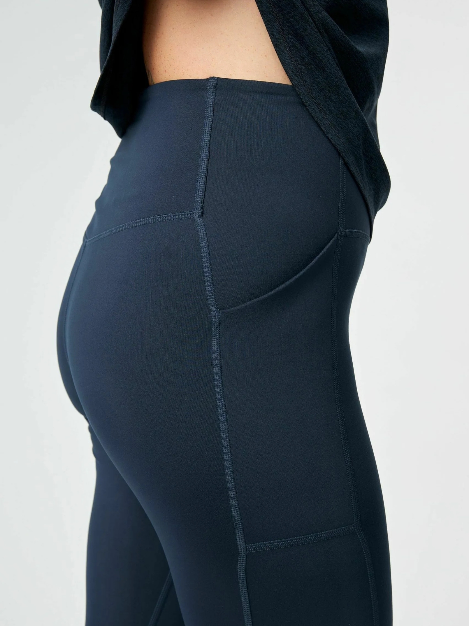 GIRLFRIEND COLLECTIVE Chinohose »Girlfriend Collective Trousers High-rise«