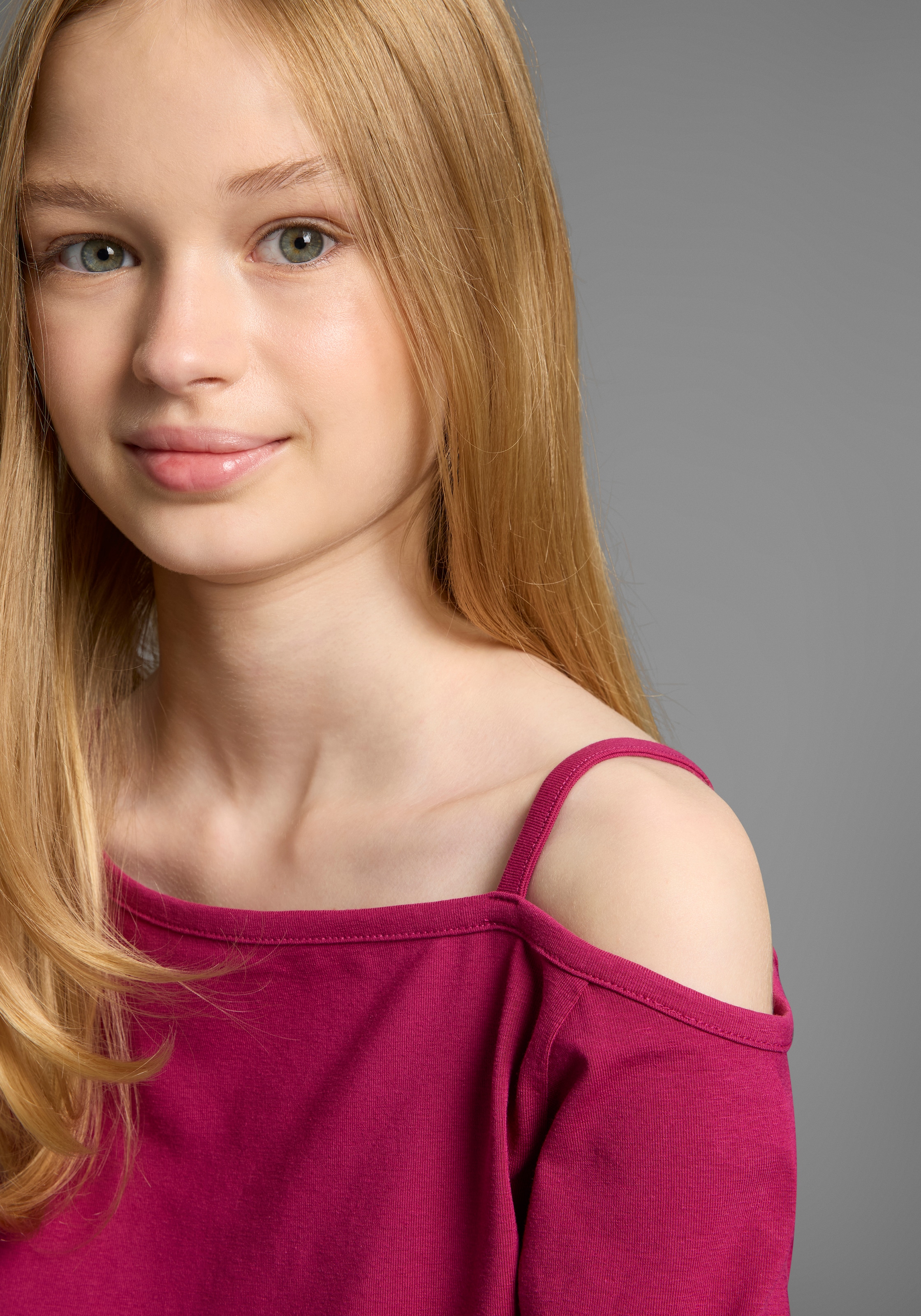 KIDSWORLD Langarmshirt »Off-Shoulder Shirt«, Mit modischer Schulterlösung