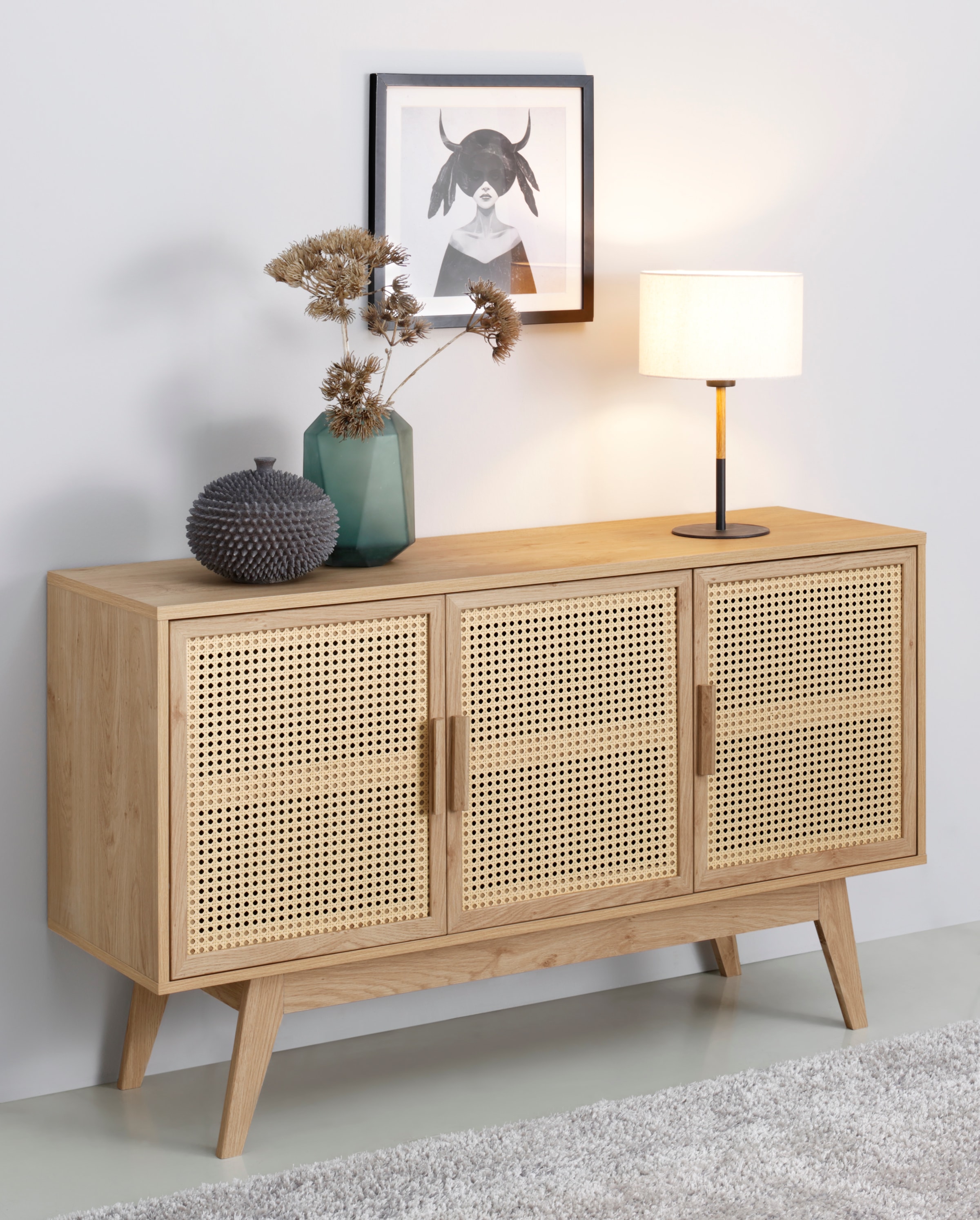 Home affaire Sideboard »Bridget«, Kommode, 2 verstellbare Einlegeböden, Beine aus Holz, Breite 128 cm