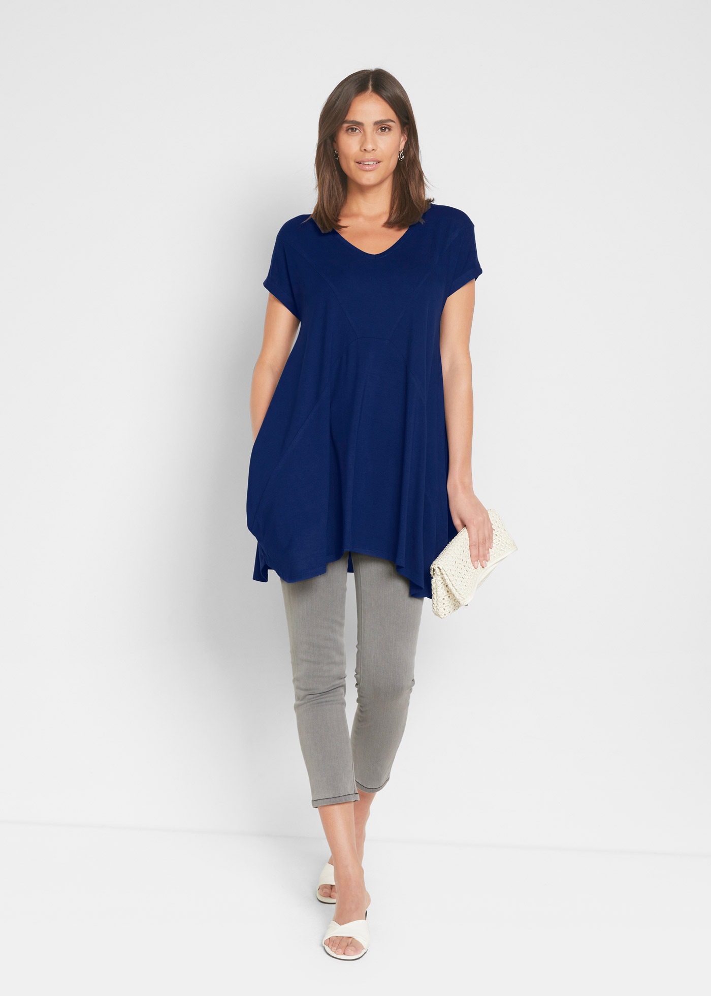 bonprix Longshirt A-Linie Passform, mit Eingrifftaschen, tiefer Rundhalsausschnitt