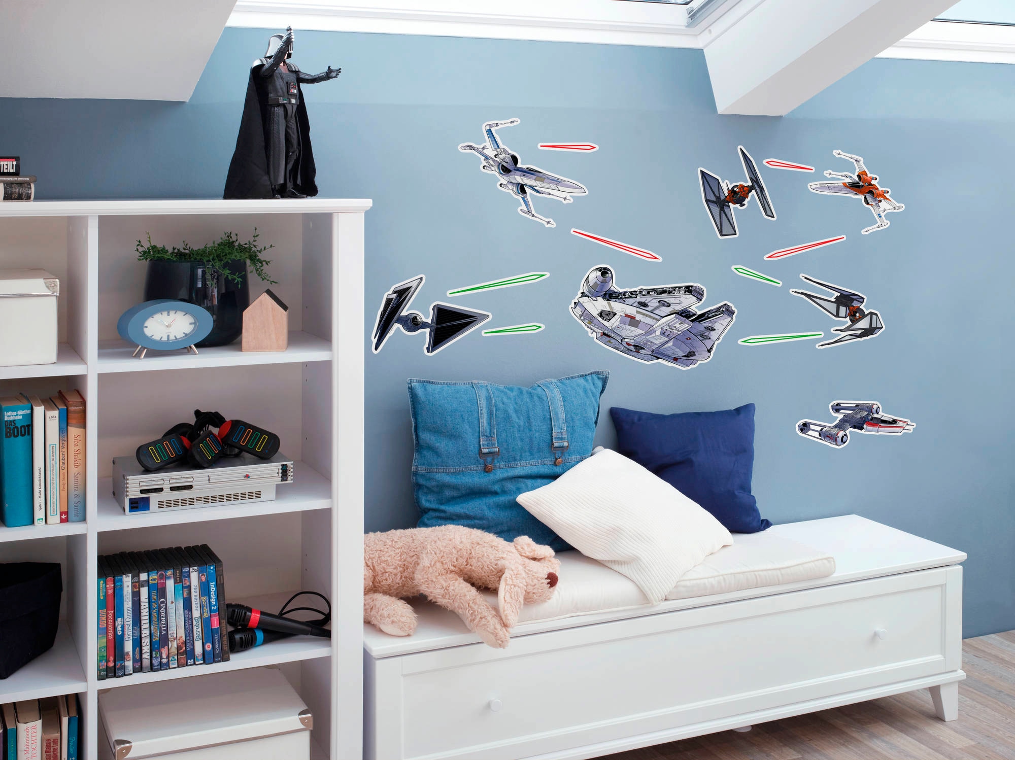 Komar Wandtattoo »Star Wars Spaceship - Größe 50 x 70 cm«, (15 St.), selbstklebend, Wandsticker, Kinderzimmer
