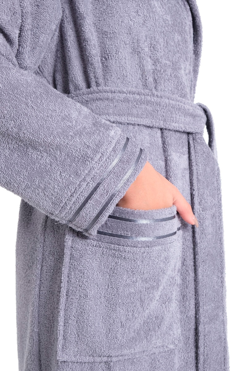 Bruno Banani Damenbademantel »Clement, ideal für Sauna & Spa, Hotelbademantel, Morgenmantel«, (1 St.), 100% Baumwolle, einfarbig, glänzende Streifen-Bordüre, Taschen, XS-3XL