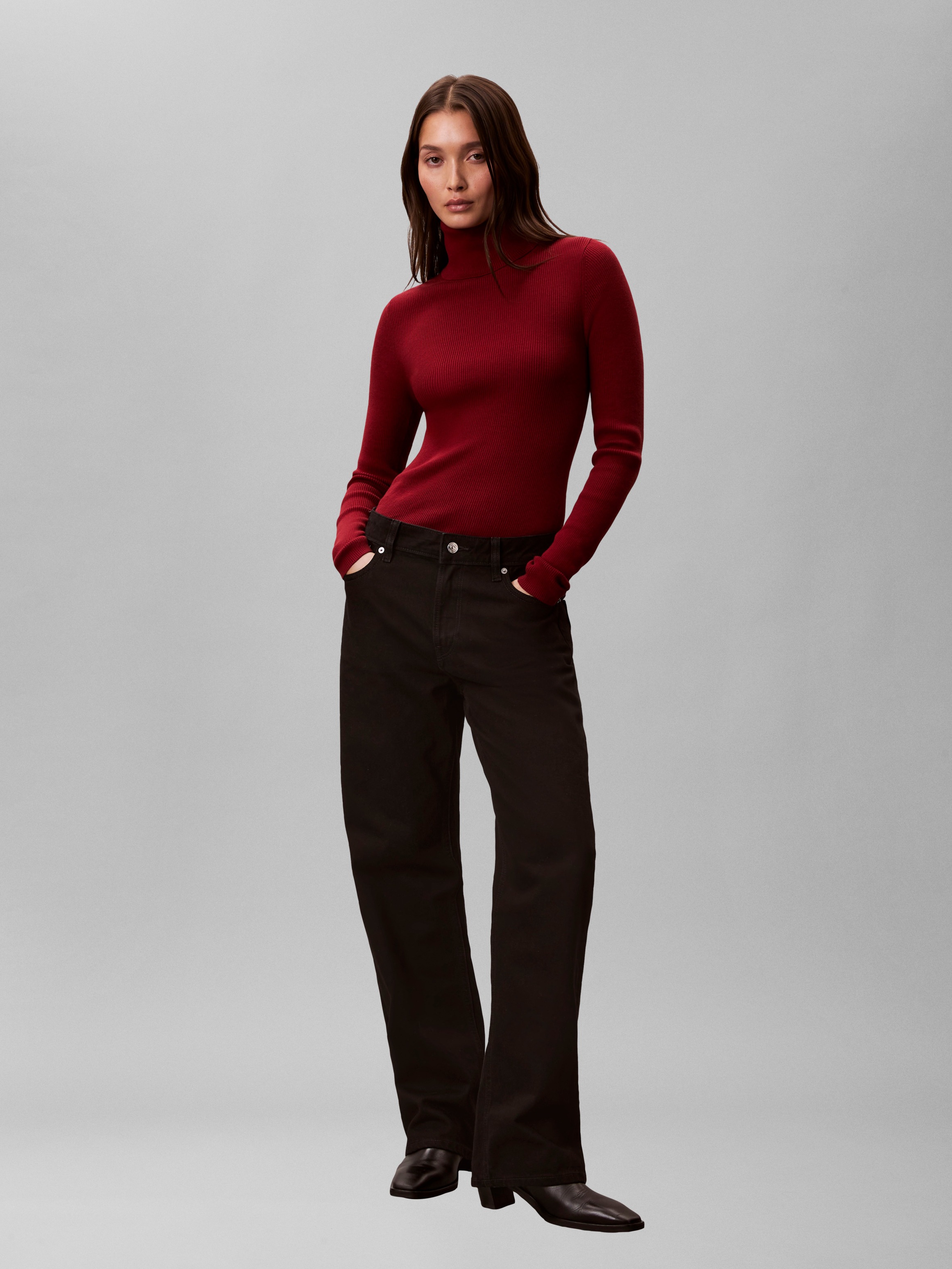 Calvin Klein Jeans Rollkragenpullover Rippstrick, figurbetonte Passform, Markenlabel