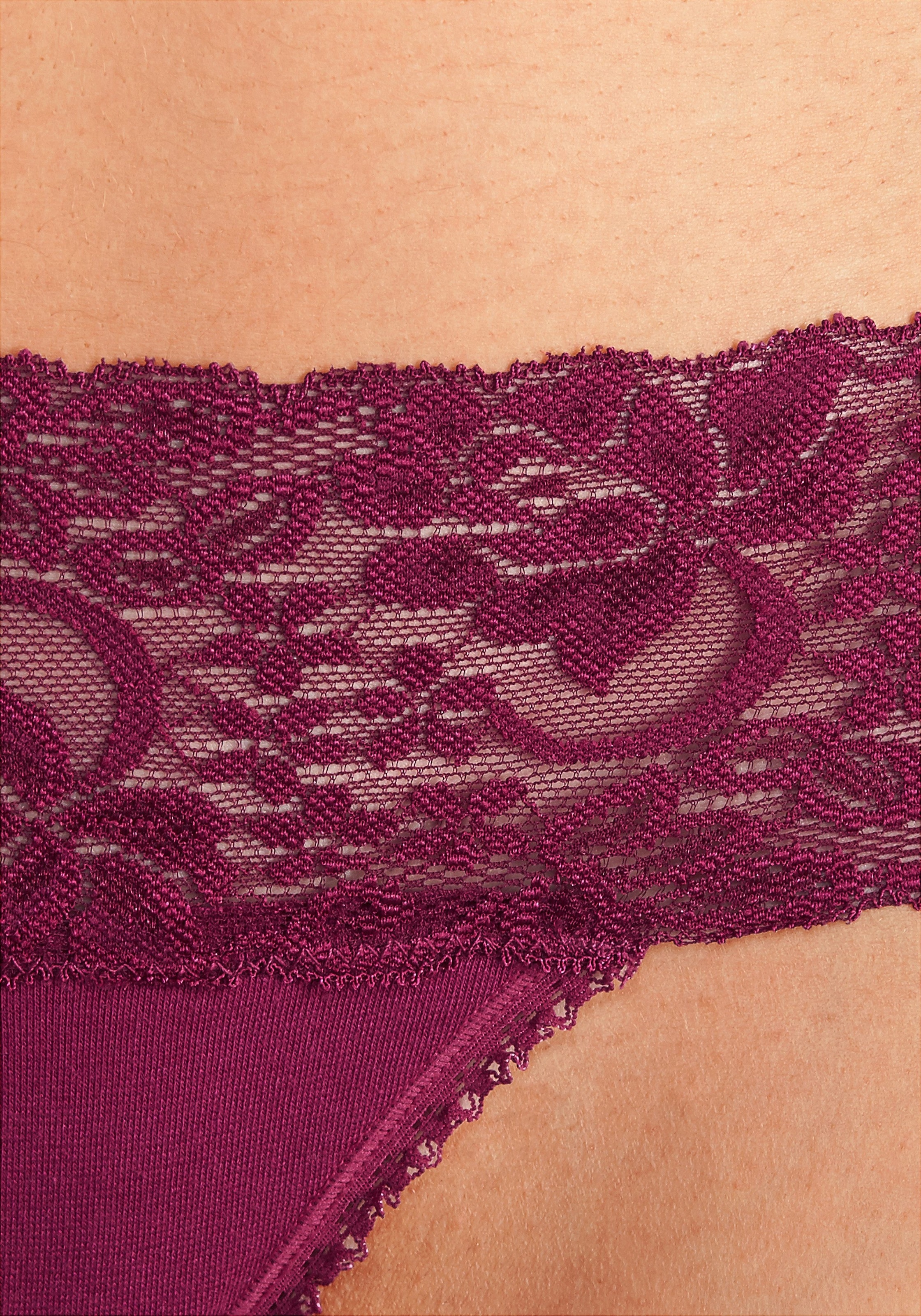 Vivance String, (3er-Pack), aus elastischer Baumwolle mit floraler Spitze