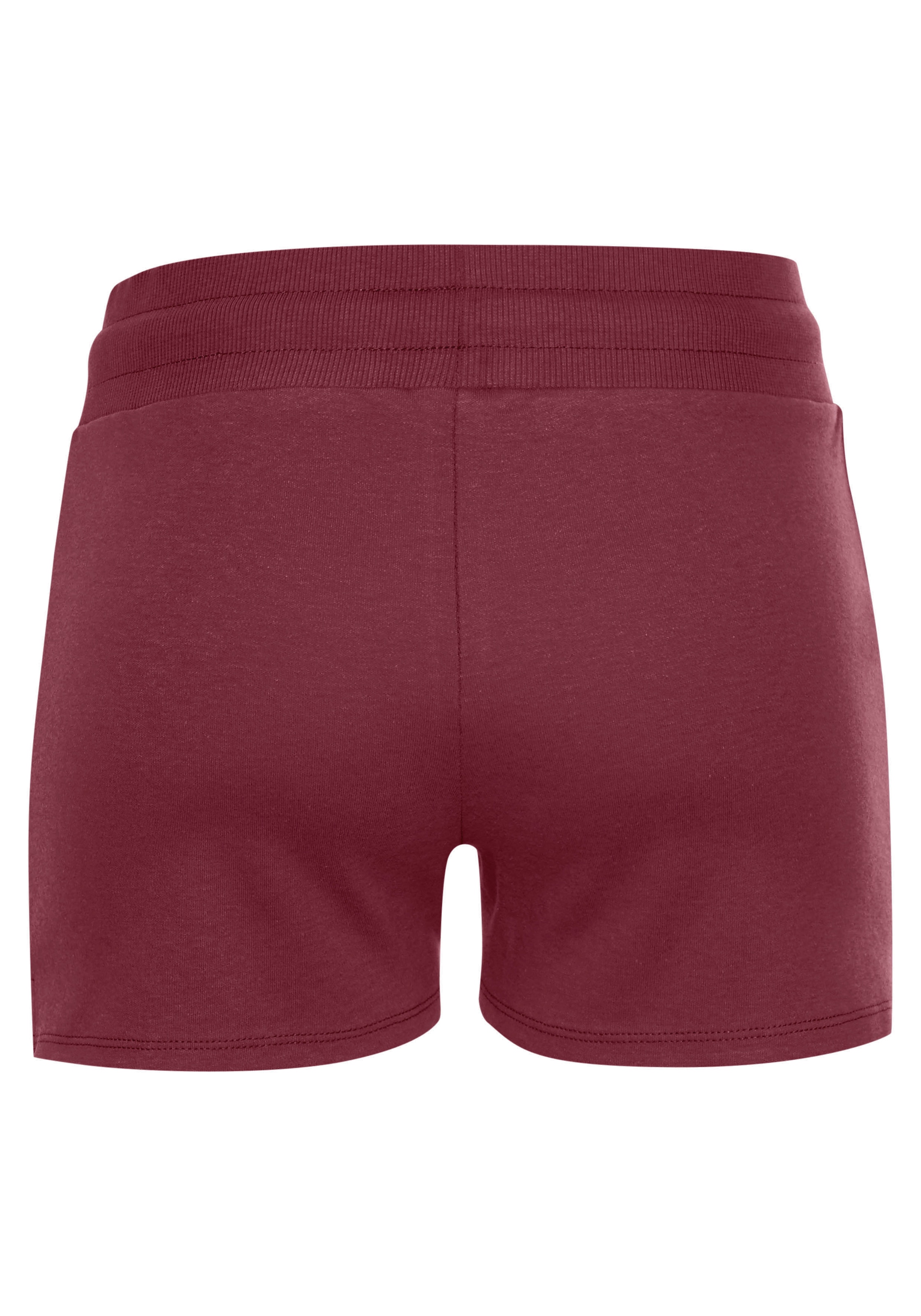 LASCANA ACTIVE Shorts, mit kleinen Seitenschlitzen