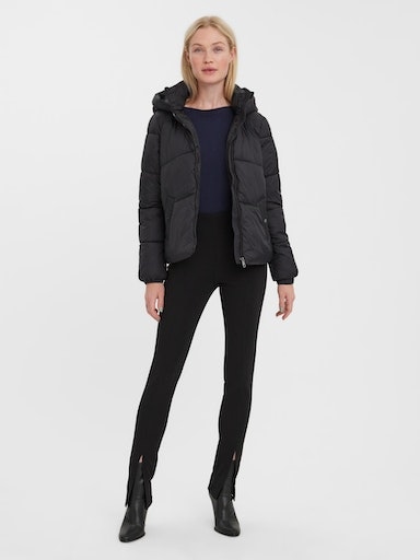 Vero Moda Steppjacke »VMUPPSALA SHORT JACKET« mit Kapuze