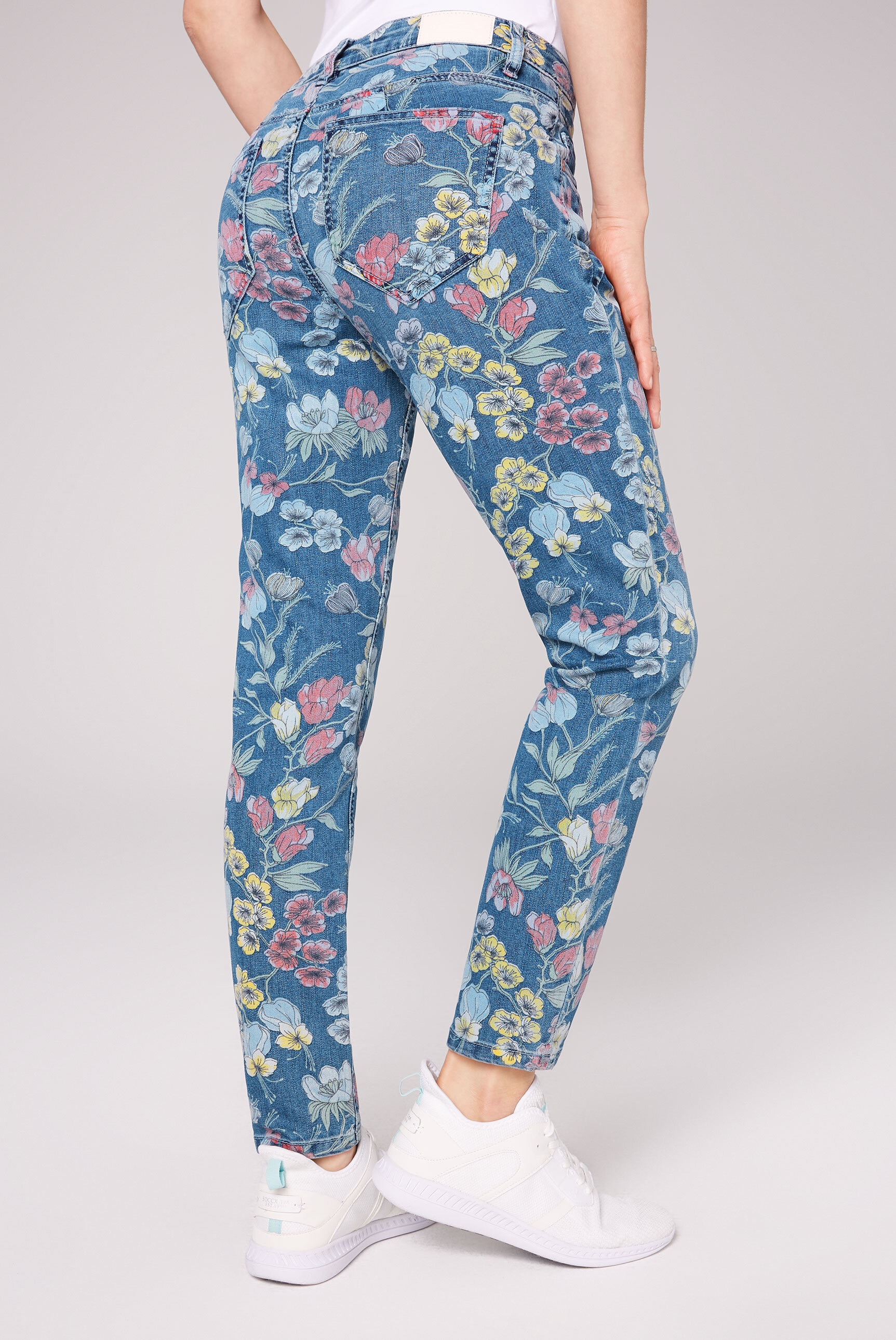 SOCCX Slim-fit-Jeans, mit sichtbarer Knopfleiste