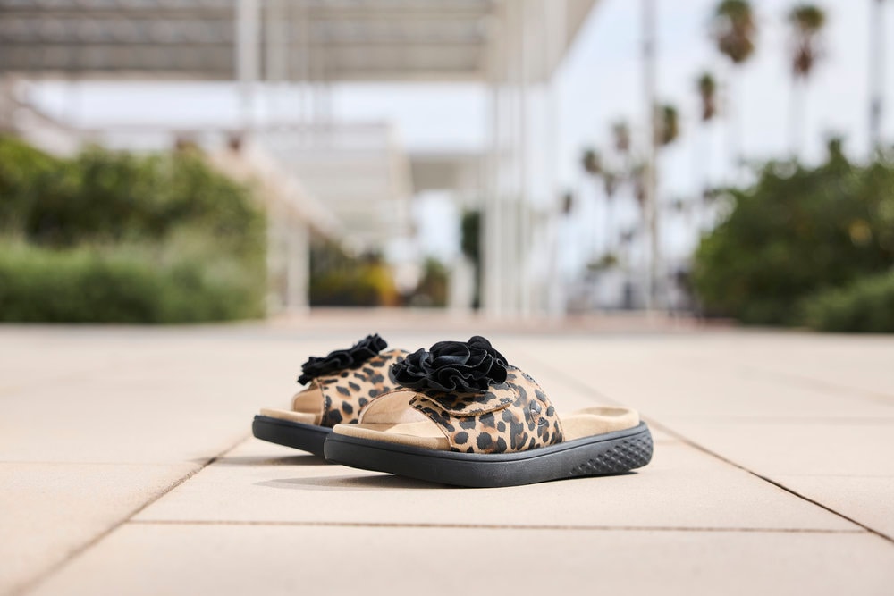 Rieker Pantolette  Sommerschuh, Hausschuh, Strandschuh mit bequemem Fußbett