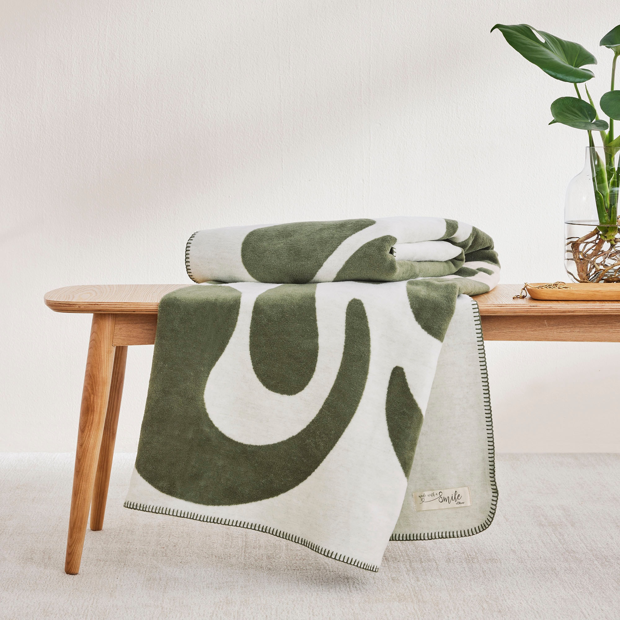 s.Oliver Wohndecke »Wohndecke s.Oliver«, mit organischem Design