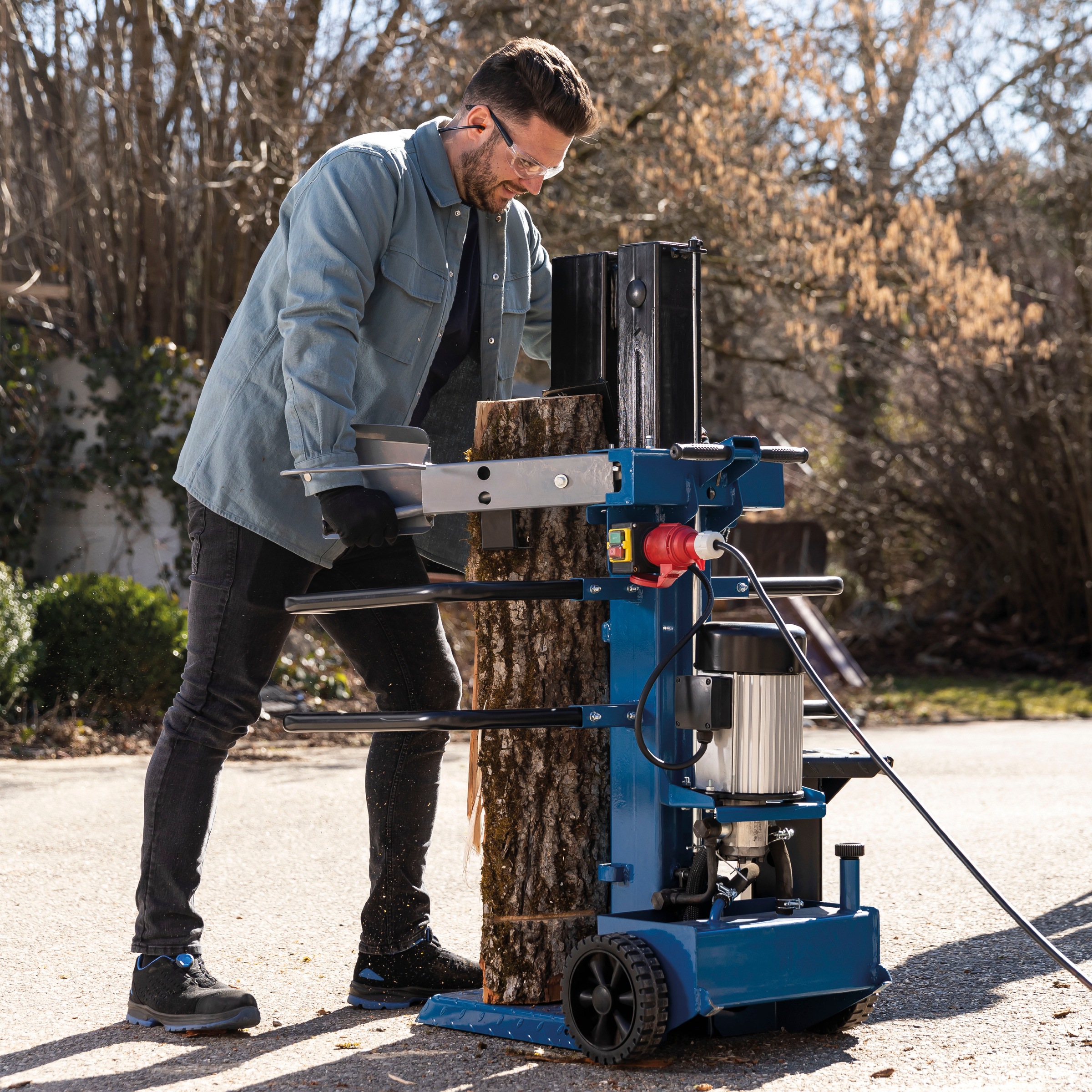 Scheppach Holzspalter »»Com 8t«, 3150 W / 3500 W, Patentierte Spalttechnik«, einziger Spalter Europas unter 8 t der Meterholz spalten kann