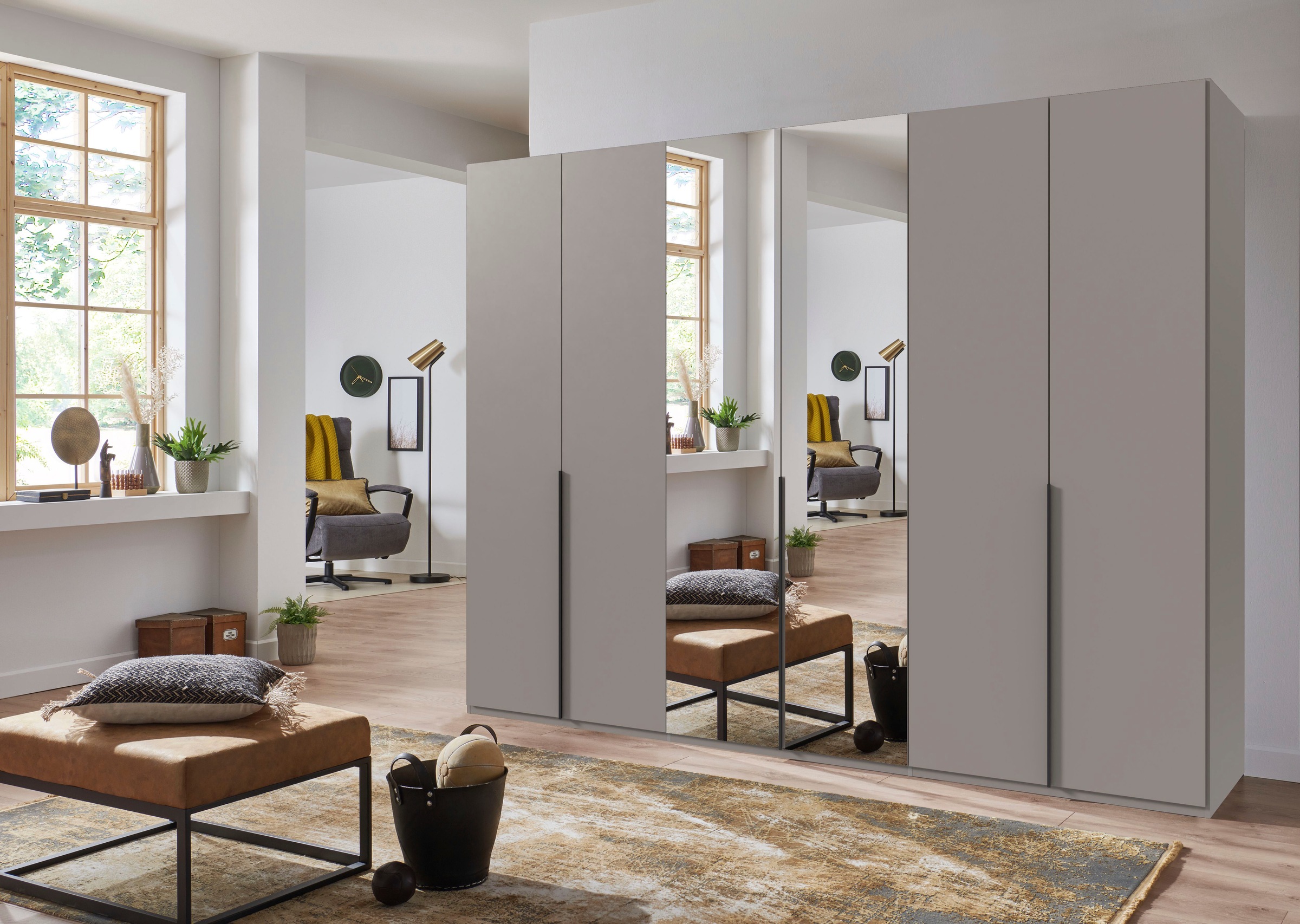 Wimex Kleiderschrank »Mugano, in 5 Breiten und 2 Höhen, Made in Germany«, (in Basic oder Premium Ausstattung mit 2 weiteren Einlegeböden), mit langen Griffstangen aus Metall, wahlweise mit oder ohne Spiegel