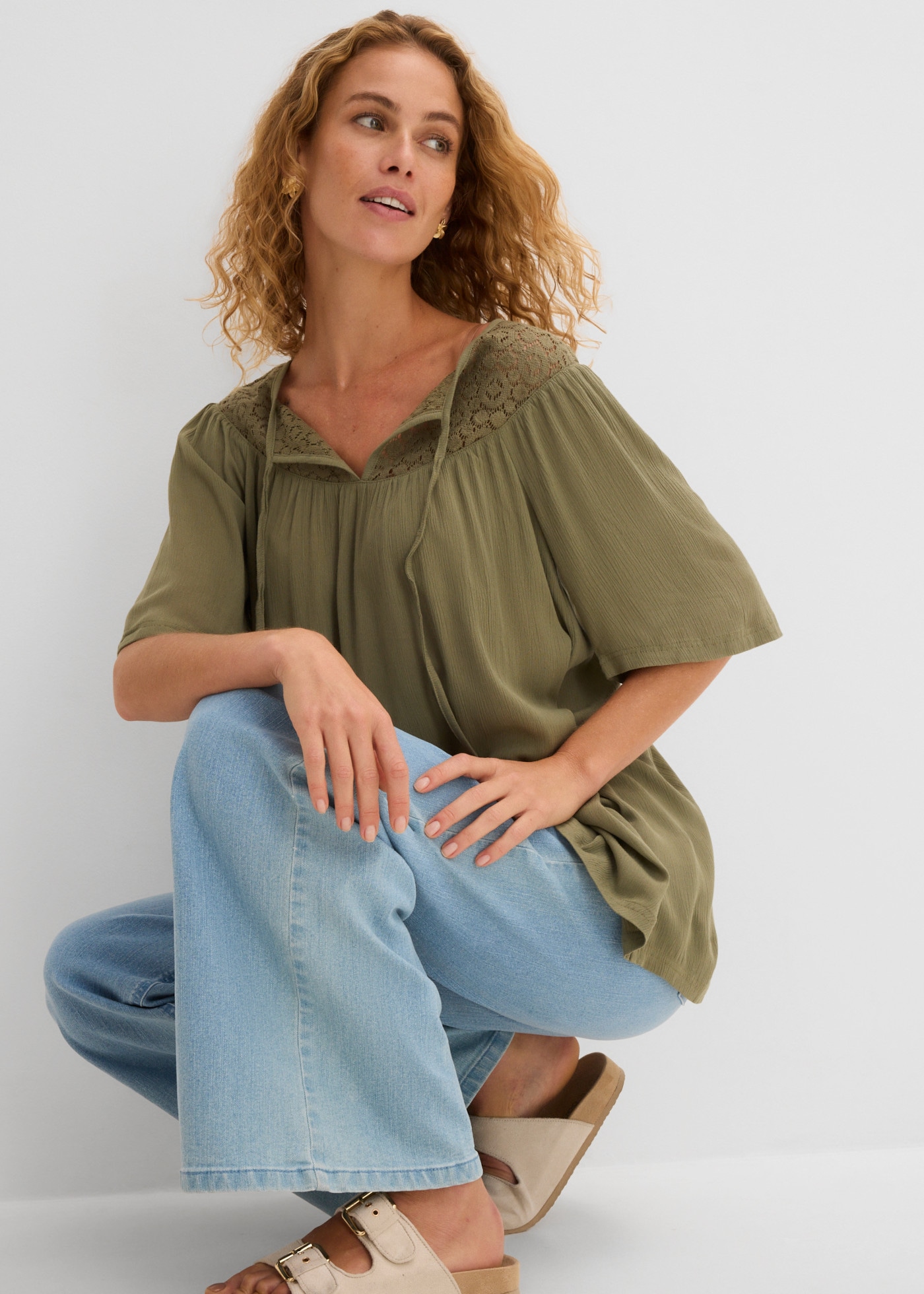 bonprix Tunika lockerer Schnitt, Oversize-Passform, Halbarm-Design, aus Viskose