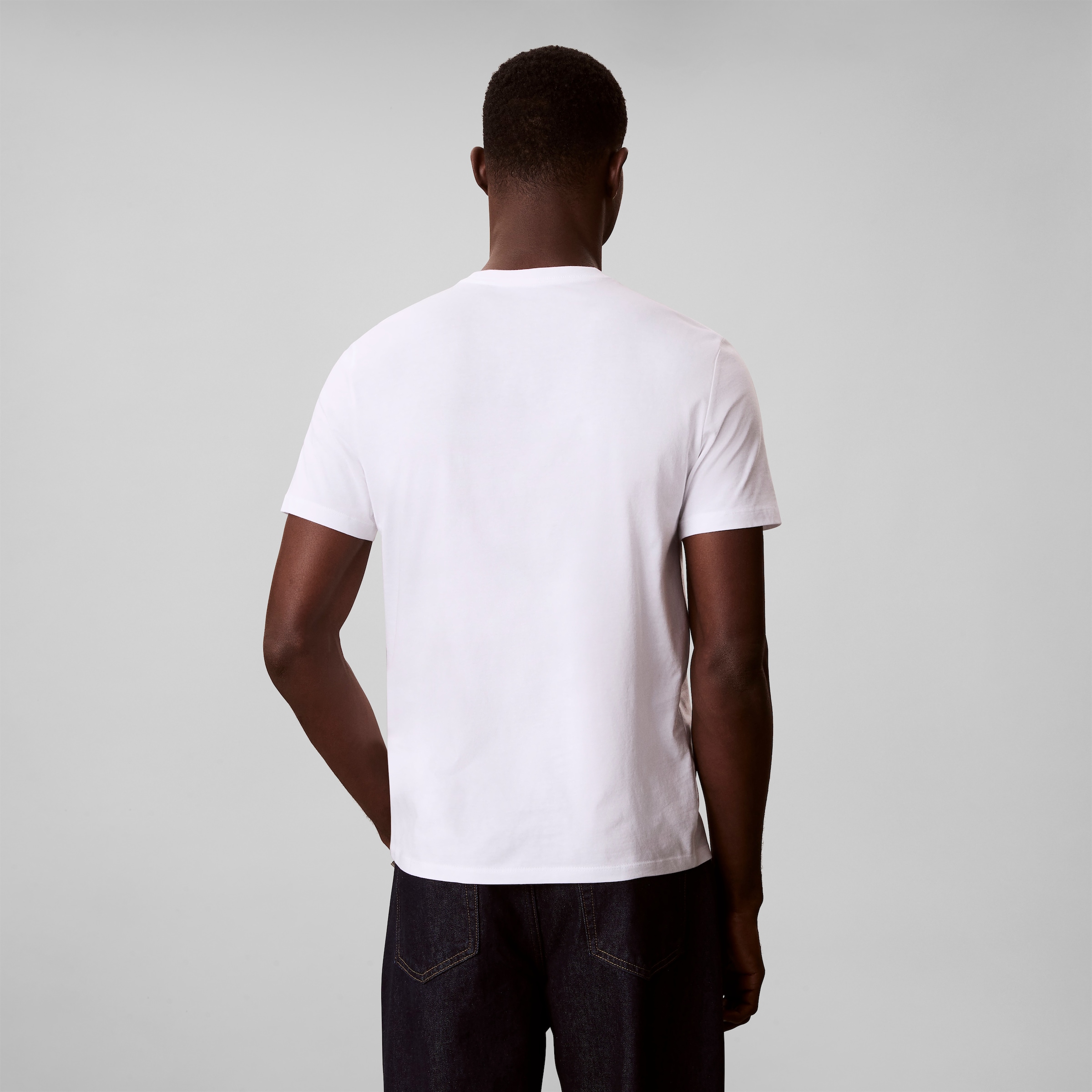 Calvin Klein Jeans T-Shirt Rundhalsausschnitt, Regular Fit, Logoschriftzug