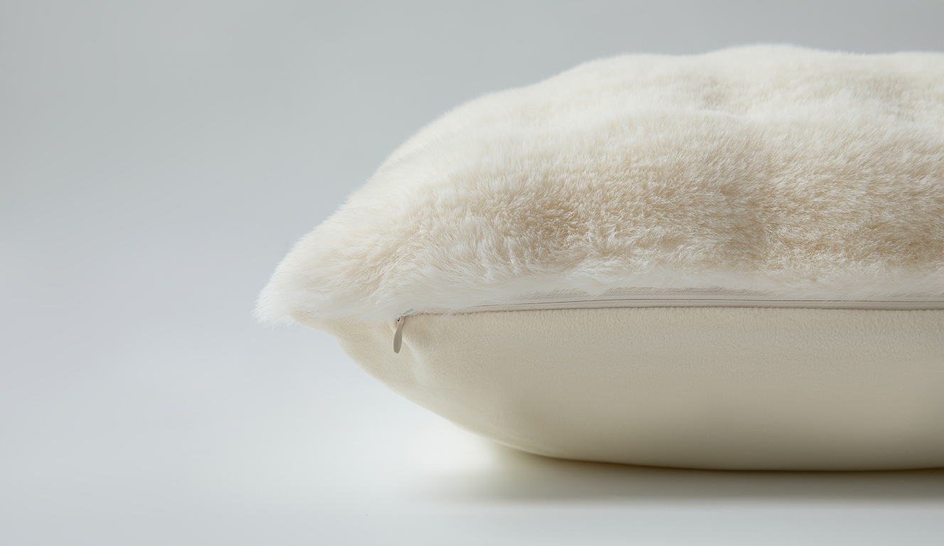 OTTO home Kissenbezug »Briee Premium« Kissenhülle mit Fell-Optik, unifarben, hochwertig, extra weich