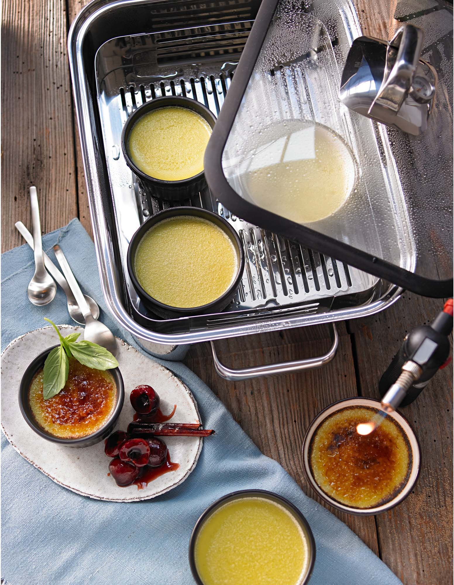 WMF Dampfgartopf »Vitalis Bräter mit Deckel«, Cromargan® Edelstahl Rostfrei 18/10, herausnehmbares Thermometer, für alle gängigen Herdarten geeignet