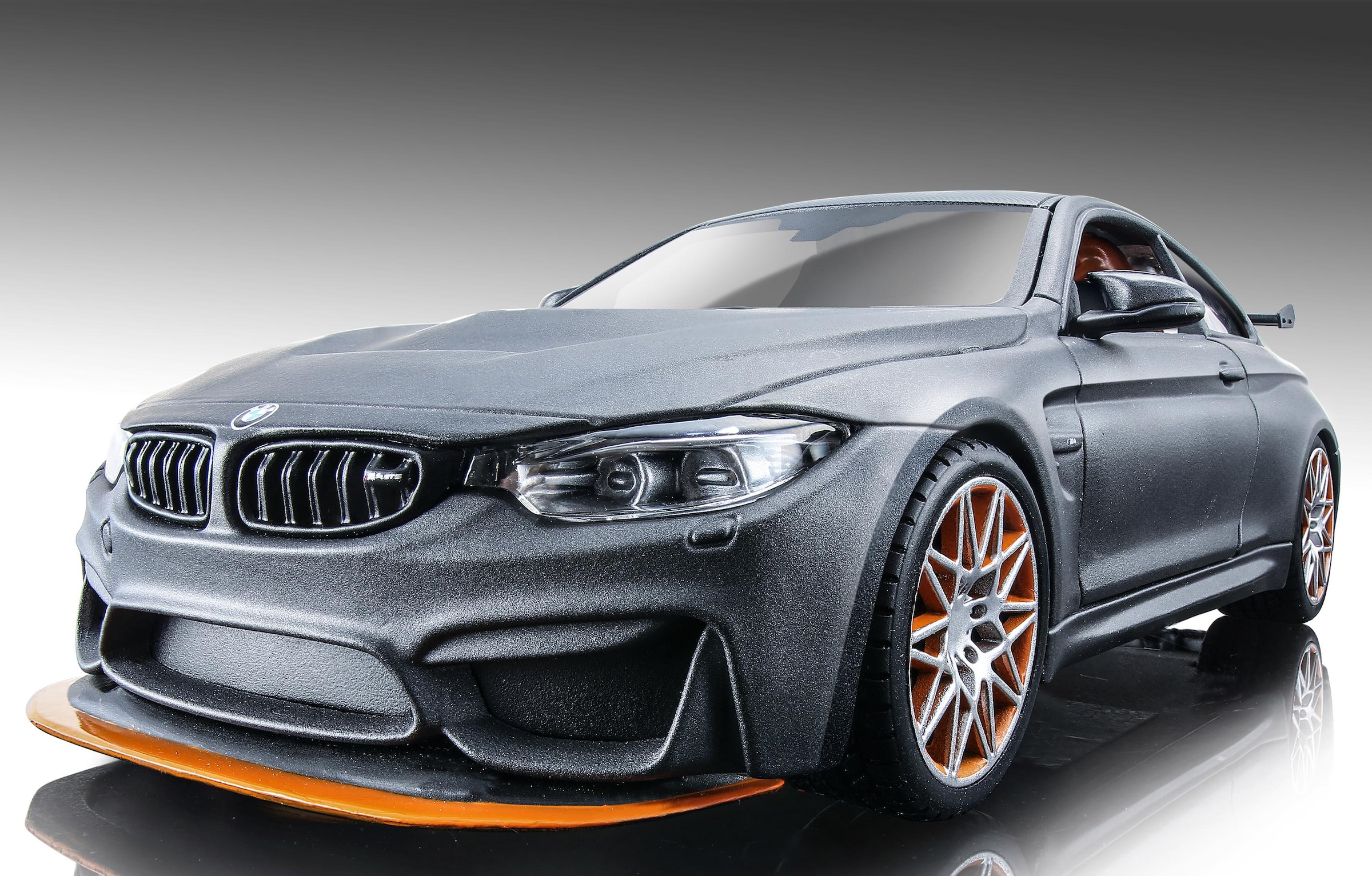 Maisto® Sammlerauto »BMW M4 GTS, 1:24, metallic grau« 1:24 aus Metallspritzguss