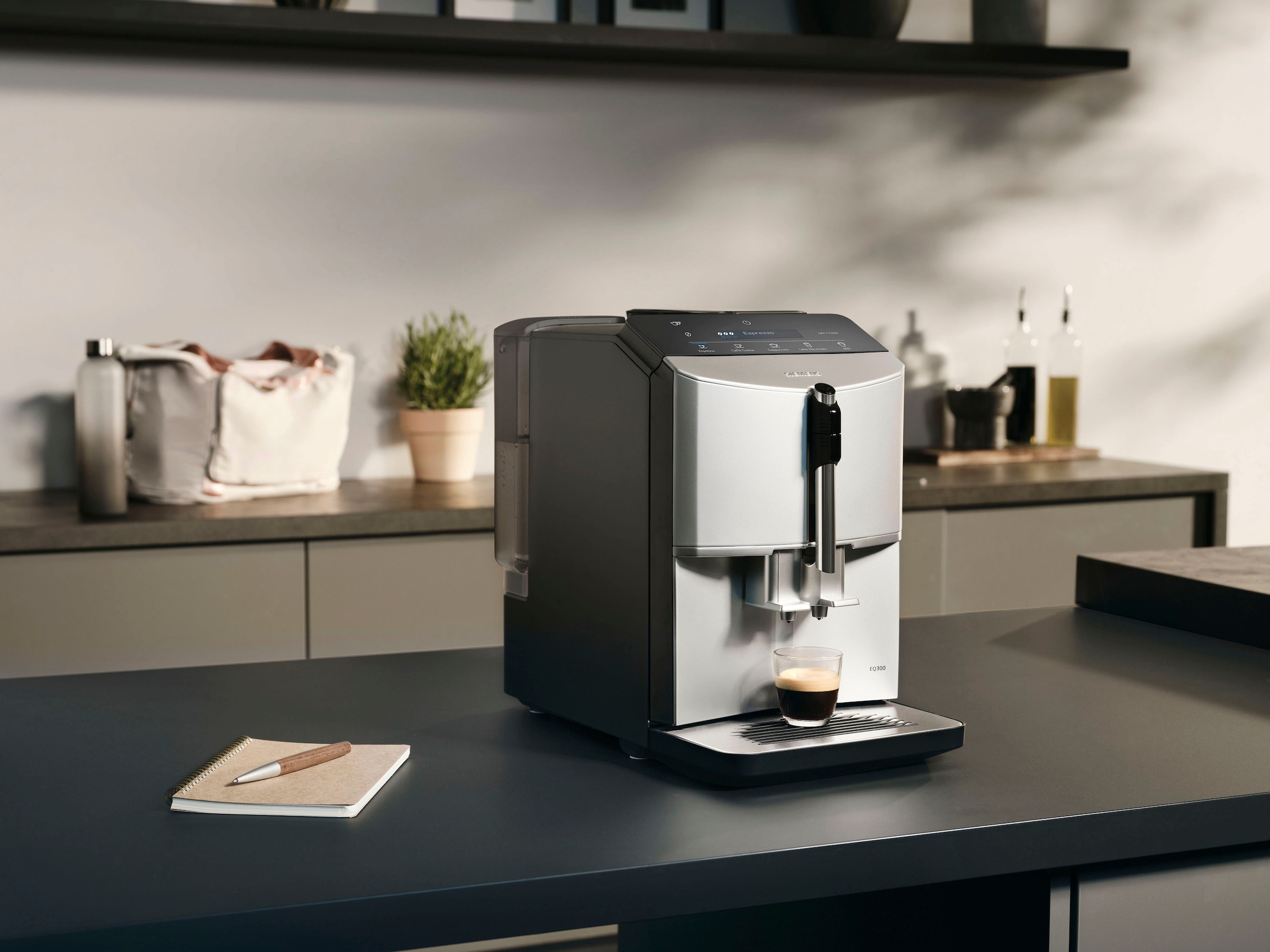 SIEMENS Kaffeevollautomat »TF303E01«, Daylight online bei silver