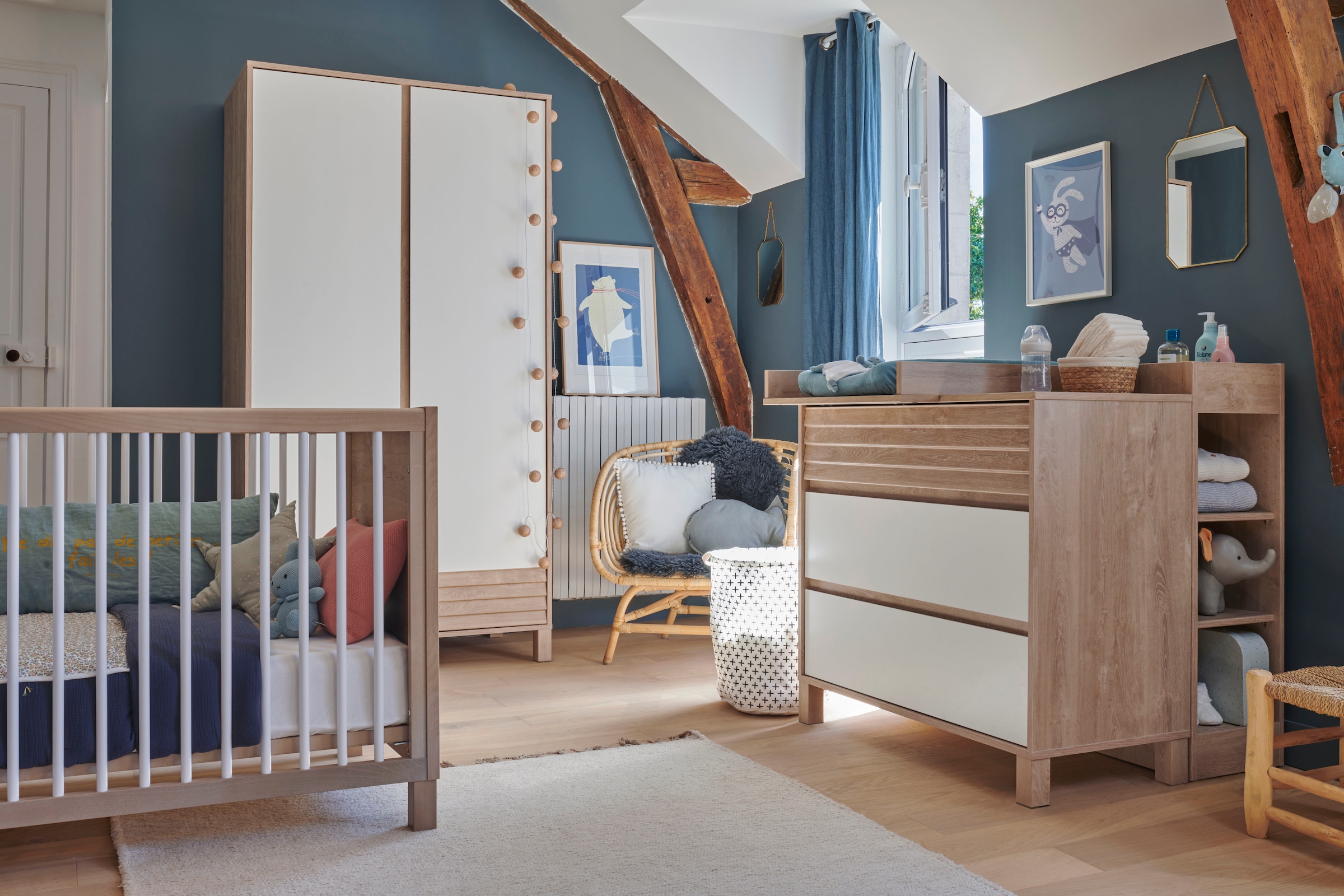 Gami Kleiderschrank »Achille Kleiderschrank mit 2 Türen« Voll ausgestatteter Kleiderschrank mit Kleiderstangen und Einlegeböden