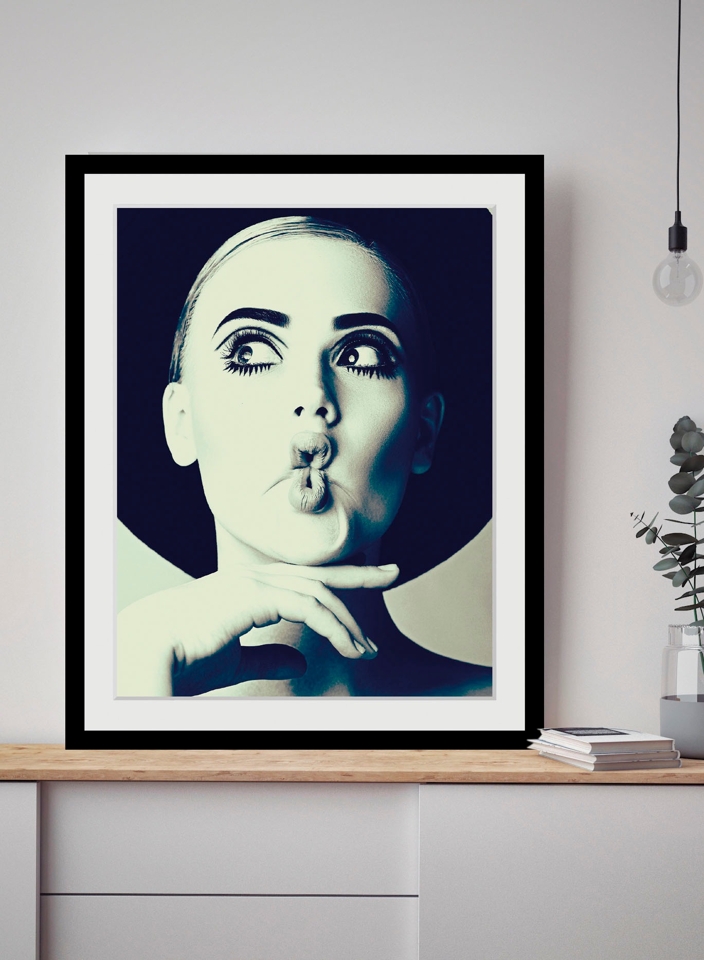 queence Bild »Duckface«, Frau-Bilder von Frauen-Art-Kunst-Fashion-Mode-Maga günstig online kaufen