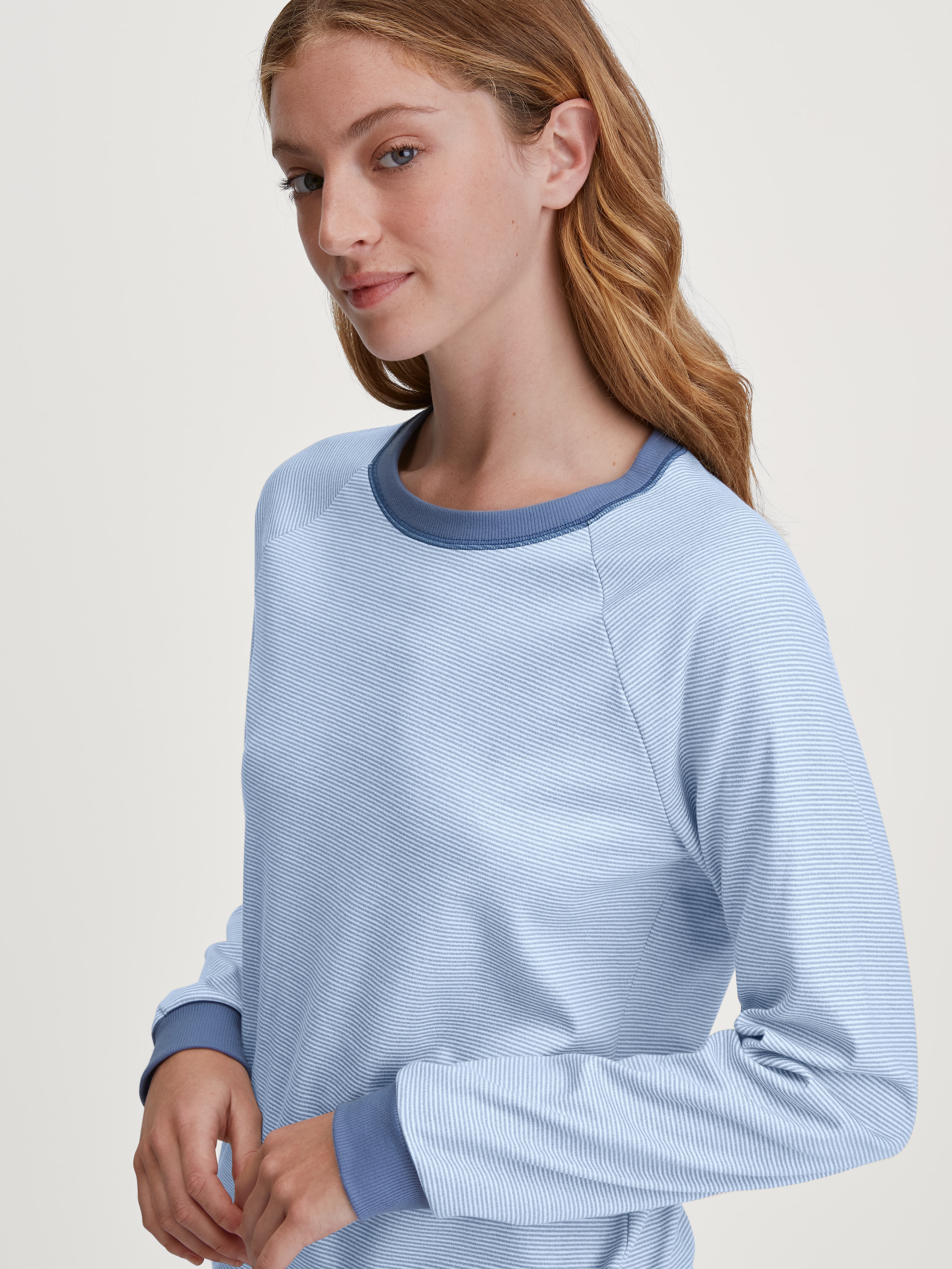 CALIDA Schlafanzug »Midnight Love« 2 Stk. tlg., Langarm, Heavy-Interlock, Rundhals-Ausschnitt, wärmend