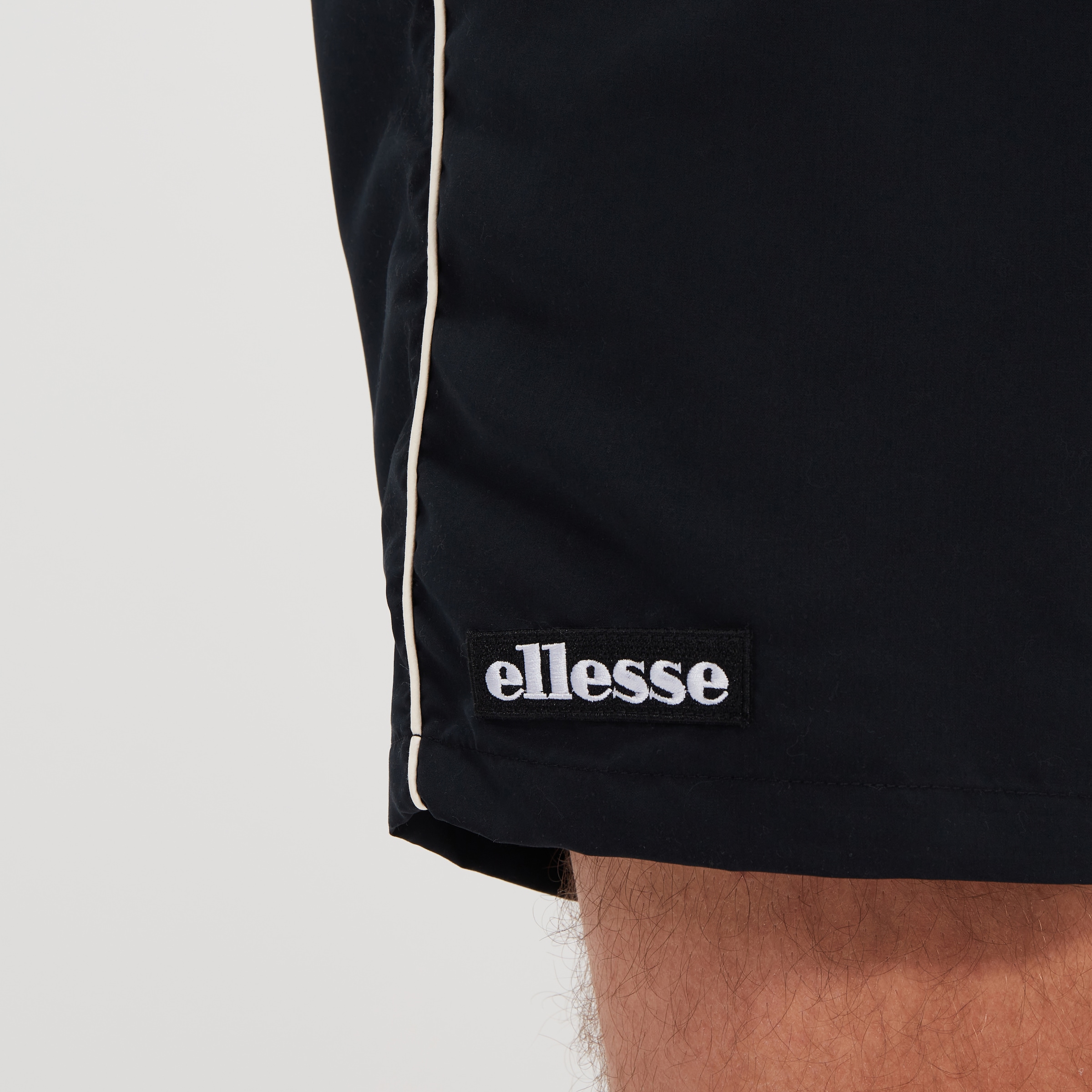 Ellesse Badehose »DEM SLACKERS SWIM SHORT« mit Logostickerei, aus Polyester in Microfaser-Qualität