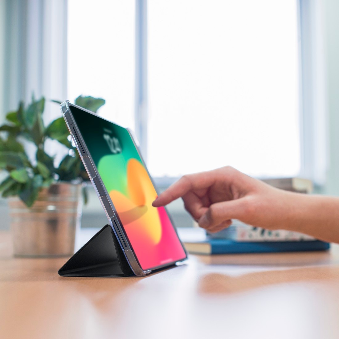 Hama Tablet-Hülle »Tablet-Hülle für Apple iPad Pro 11" 2024 (stoßfest, Magnet, Stiftfach)«, iPad Pro 11"