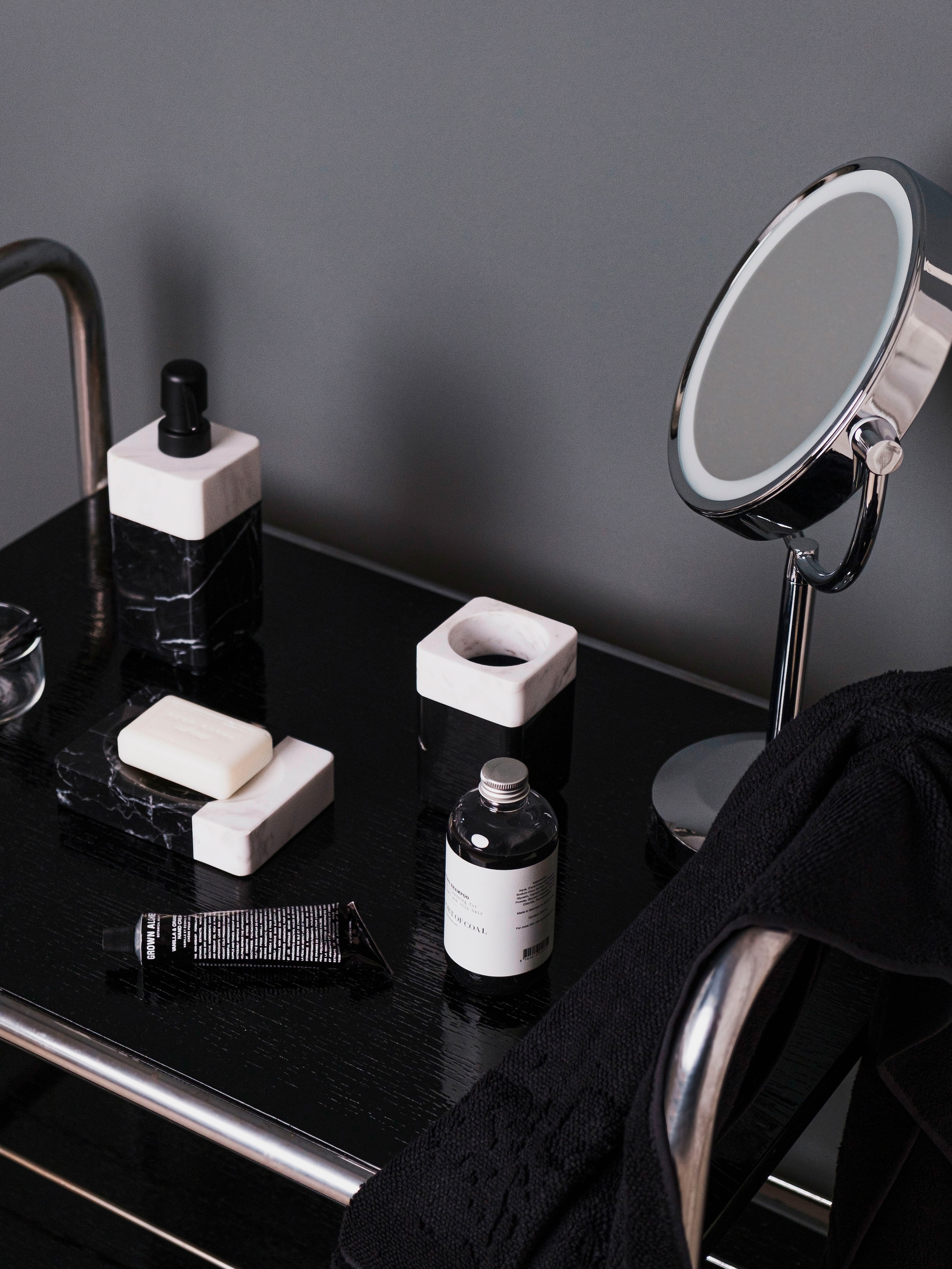 Möve WC-Garnitur »Toilettenbürste Black & White«, aus Marmor, Marmor