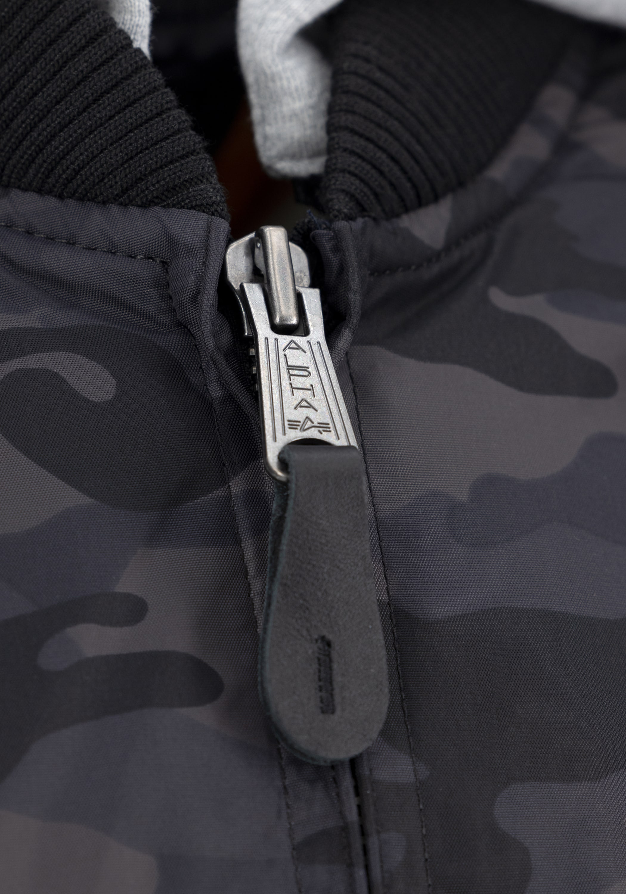Alpha Industries Bomberjacke »Alpha Industries Men - Bomber Jackets MA-1 TT Hood Camo«
