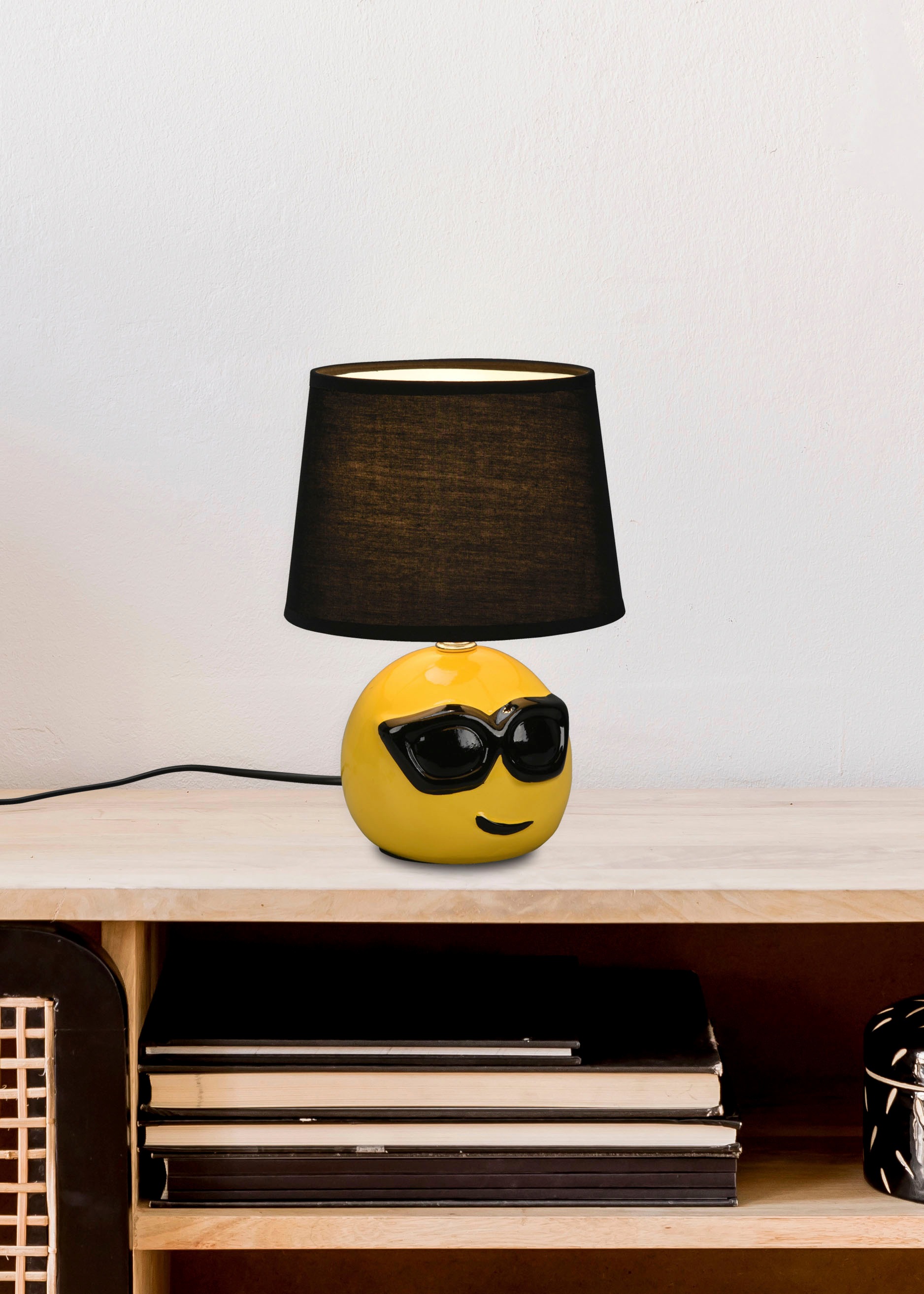 TRIO Leuchten Schreibtischlampe »Coolio«, 1 flammig, Leuchtmittel E14 | ohne Leuchtmittel, Deko Tischlampe Smiley-Look, Schnurschalter exkl 1xE14 max 10W Ø 18cm