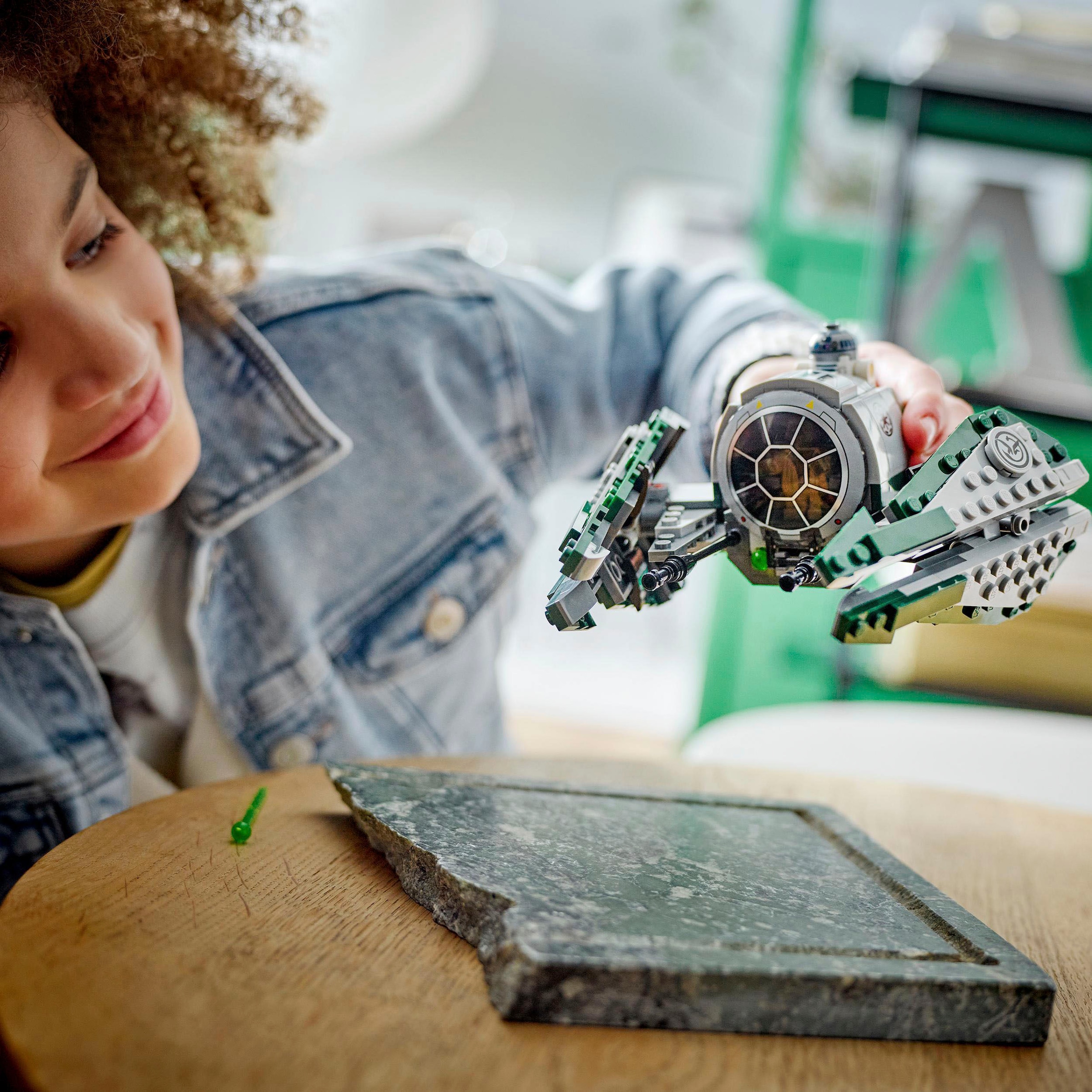 LEGO® Konstruktionsspielsteine »Yoda's Jedi Starfighter (75360), LEGO® Star Wars™«, (253 St.), Made in Europe
