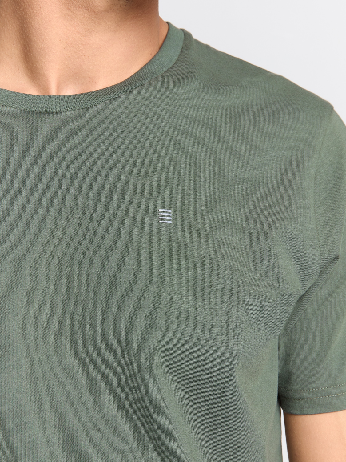 NO EXCESS T-Shirt »No Excess T-Shirt mit Rundhalsausschnitt«