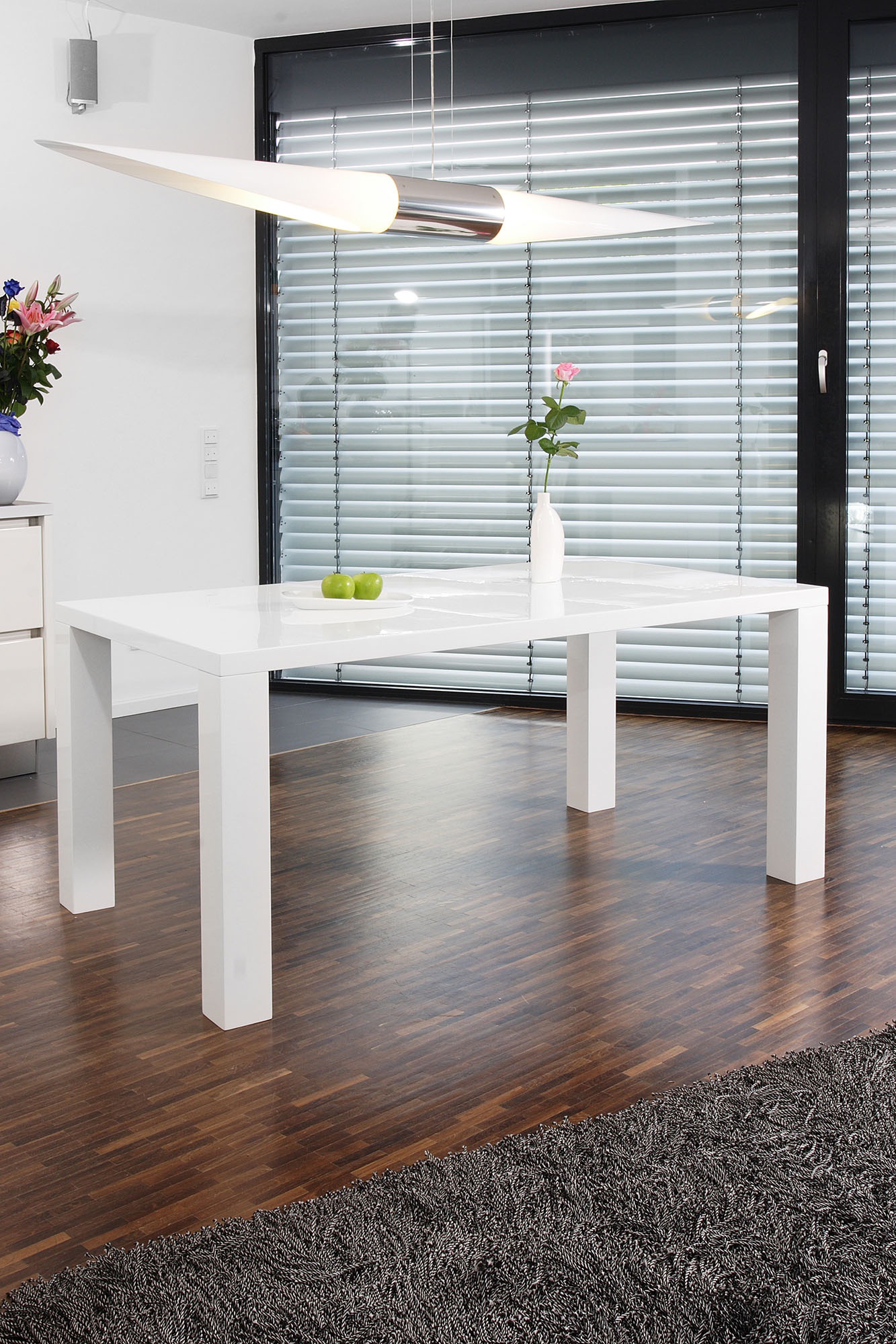 SalesFever Esstisch »Esbjerg - Stilvoller Esszimmertisch« Eleganter Hochgla günstig online kaufen