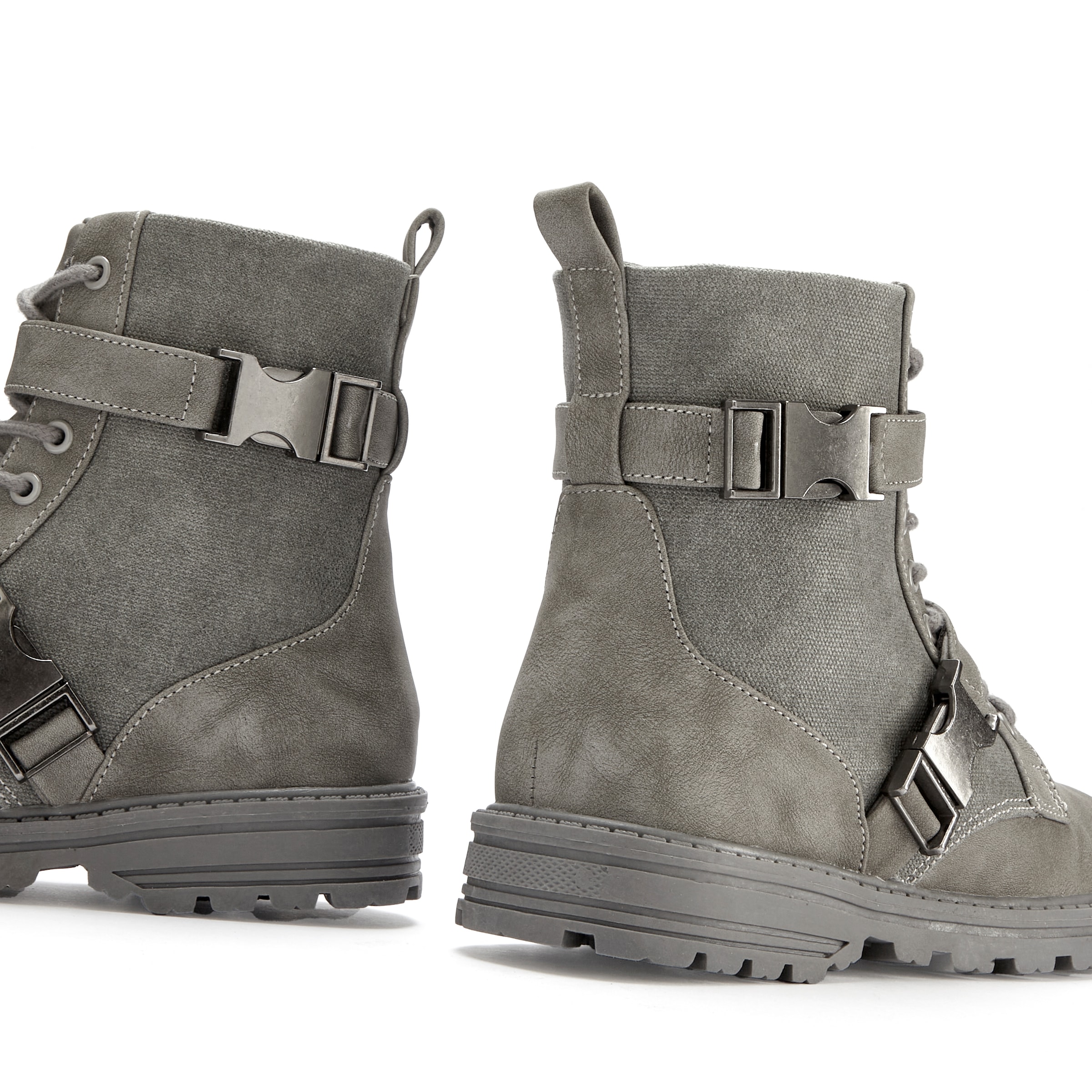 Vivance Stiefelette »Stiefel, Boots«, mit modischen Zierschnallen VEGAN