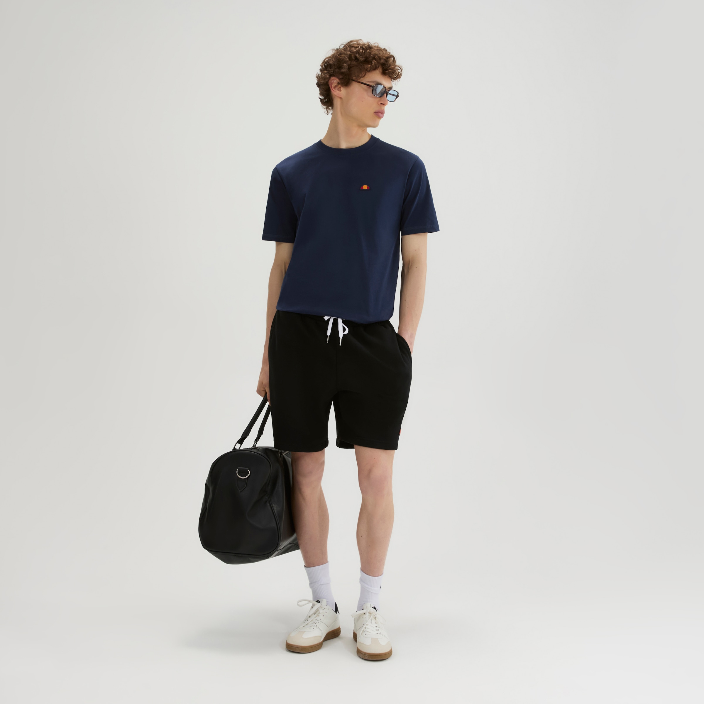 Ellesse Sweatshorts »ISLINGTON SHORT«  aus Baumwolle und Polyester, bequeme Passform
