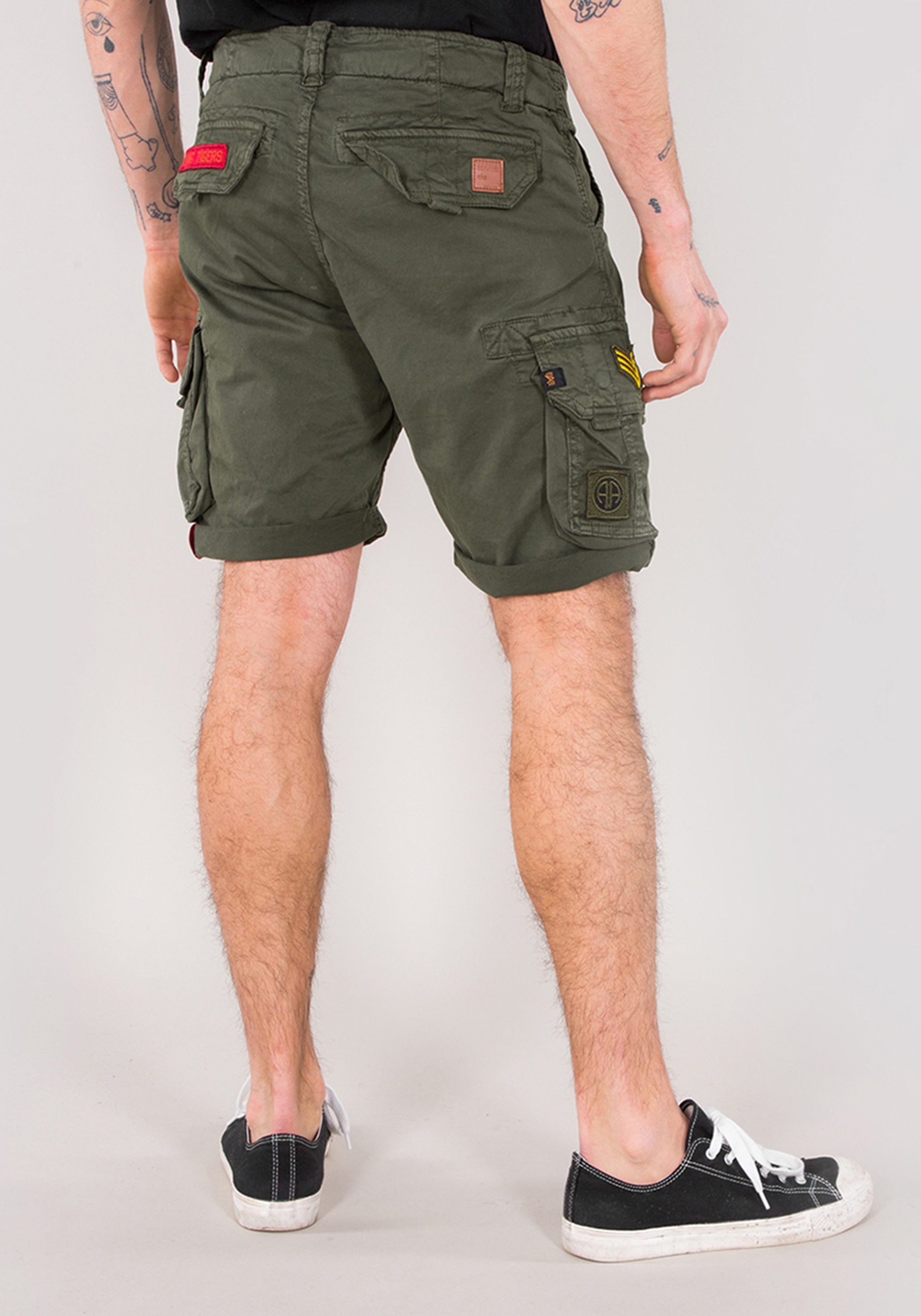 2. Bild von Alpha Industries Shorts »Alpha Industries Men - Shorts Crew Short Patch«