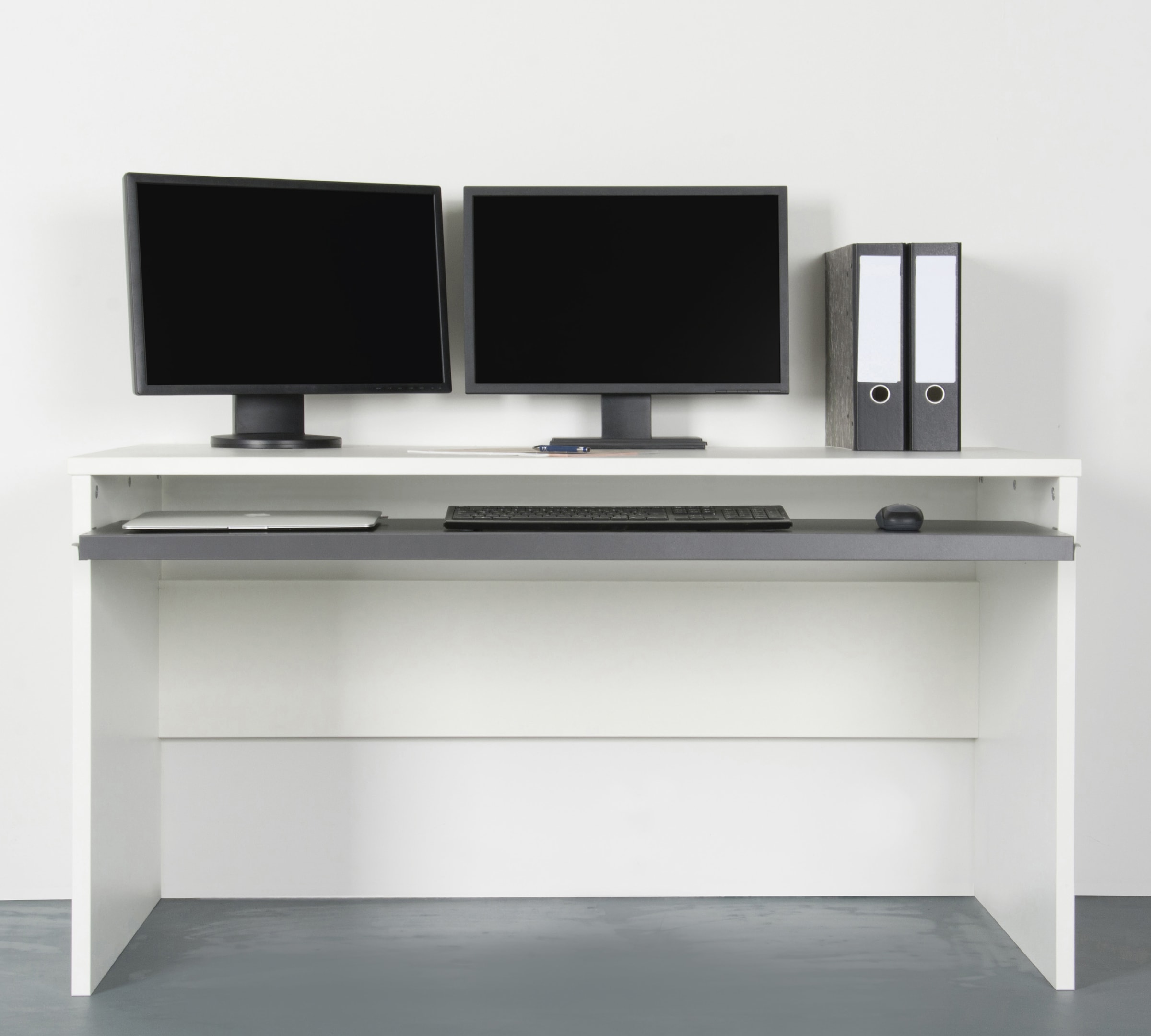 VOGL Möbelfabrik Schreibtisch »Barrie«, 2-farbiger Tablarauszug, Breite 160 cm, Made in Germany