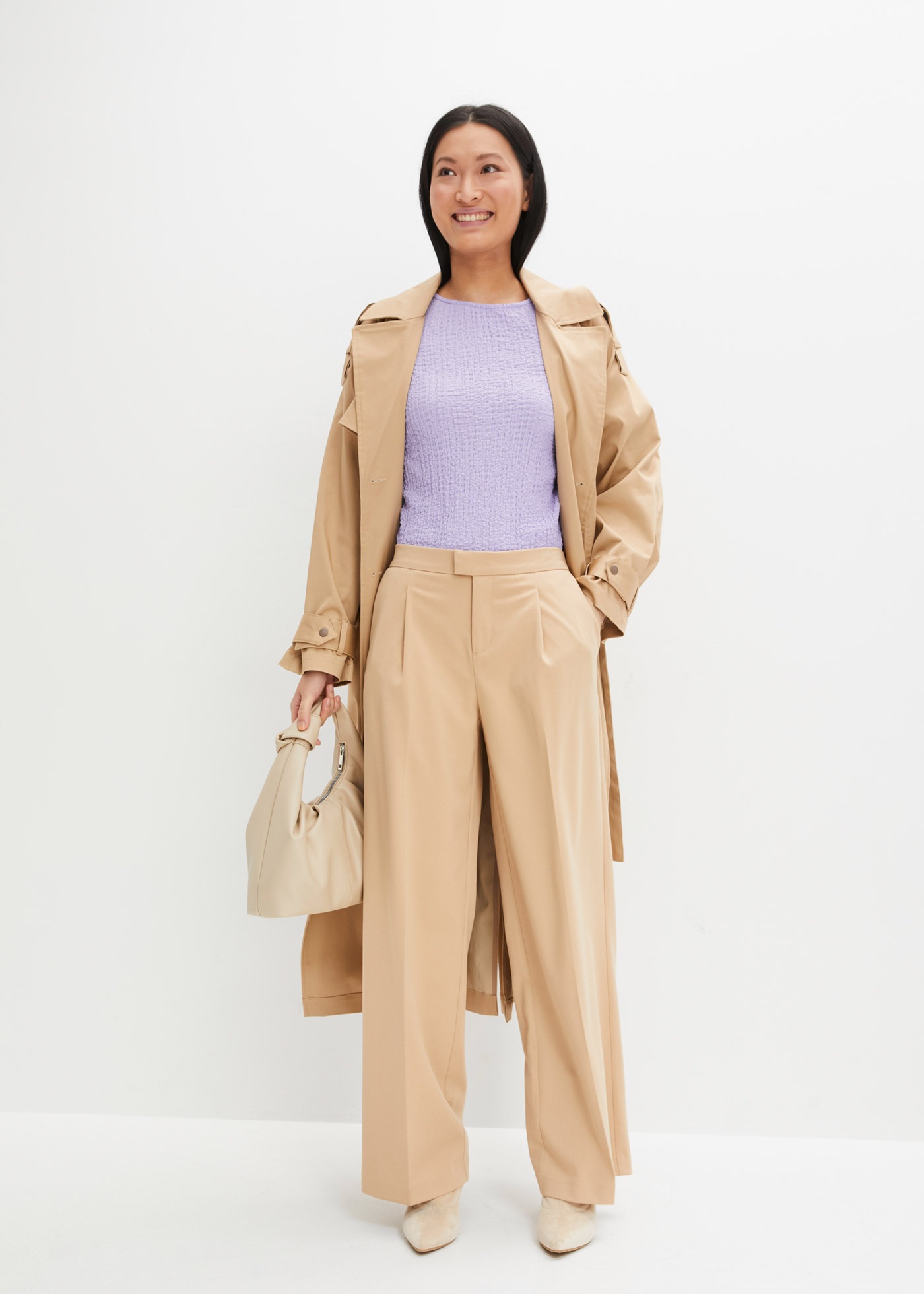 bonprix Bundfaltenhose »Bundfaltenhose«  aus Polyester, Viskose und Elasthan, Loose Fit, festlicher Stil